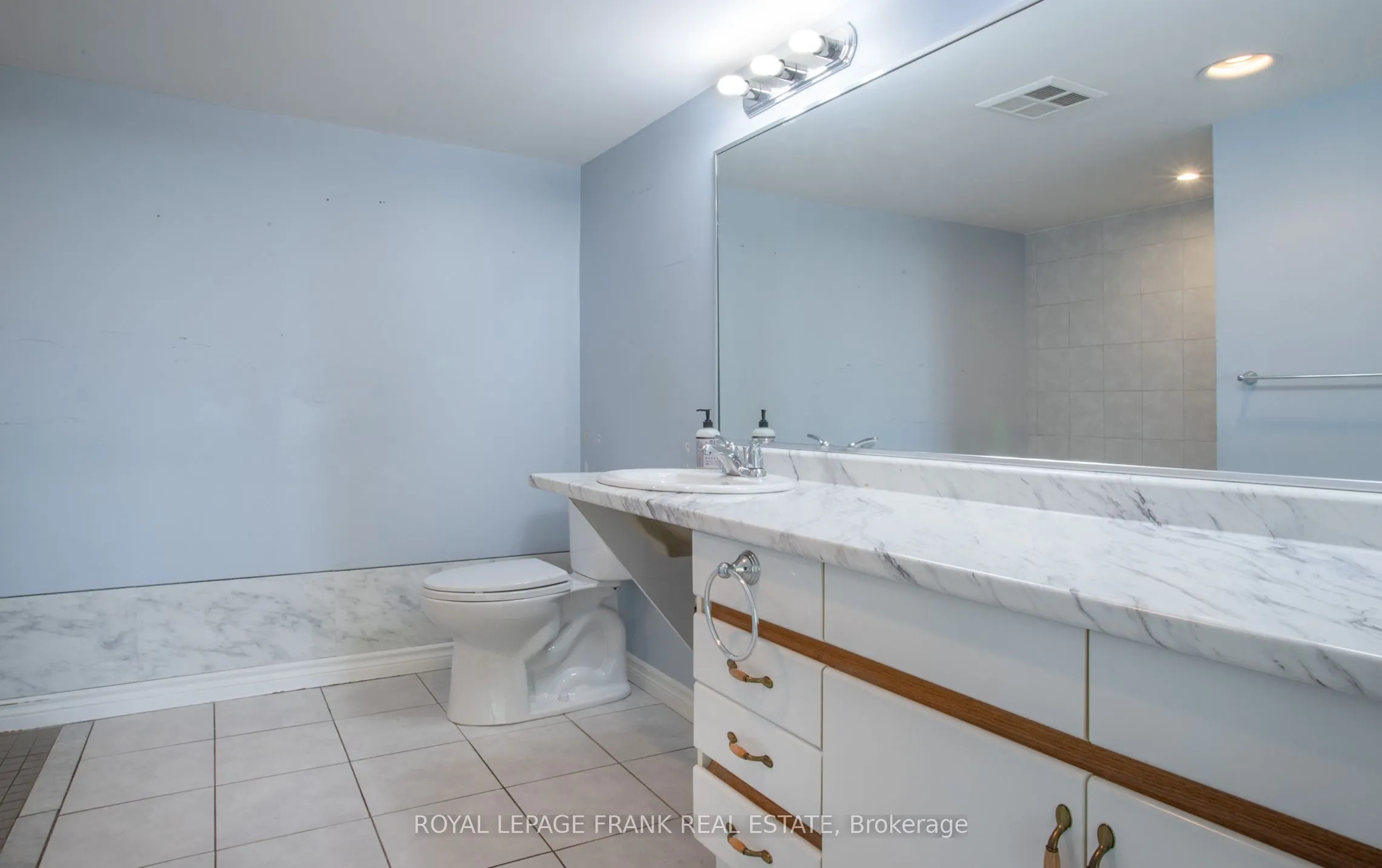 700 Wilson Road N, #1205