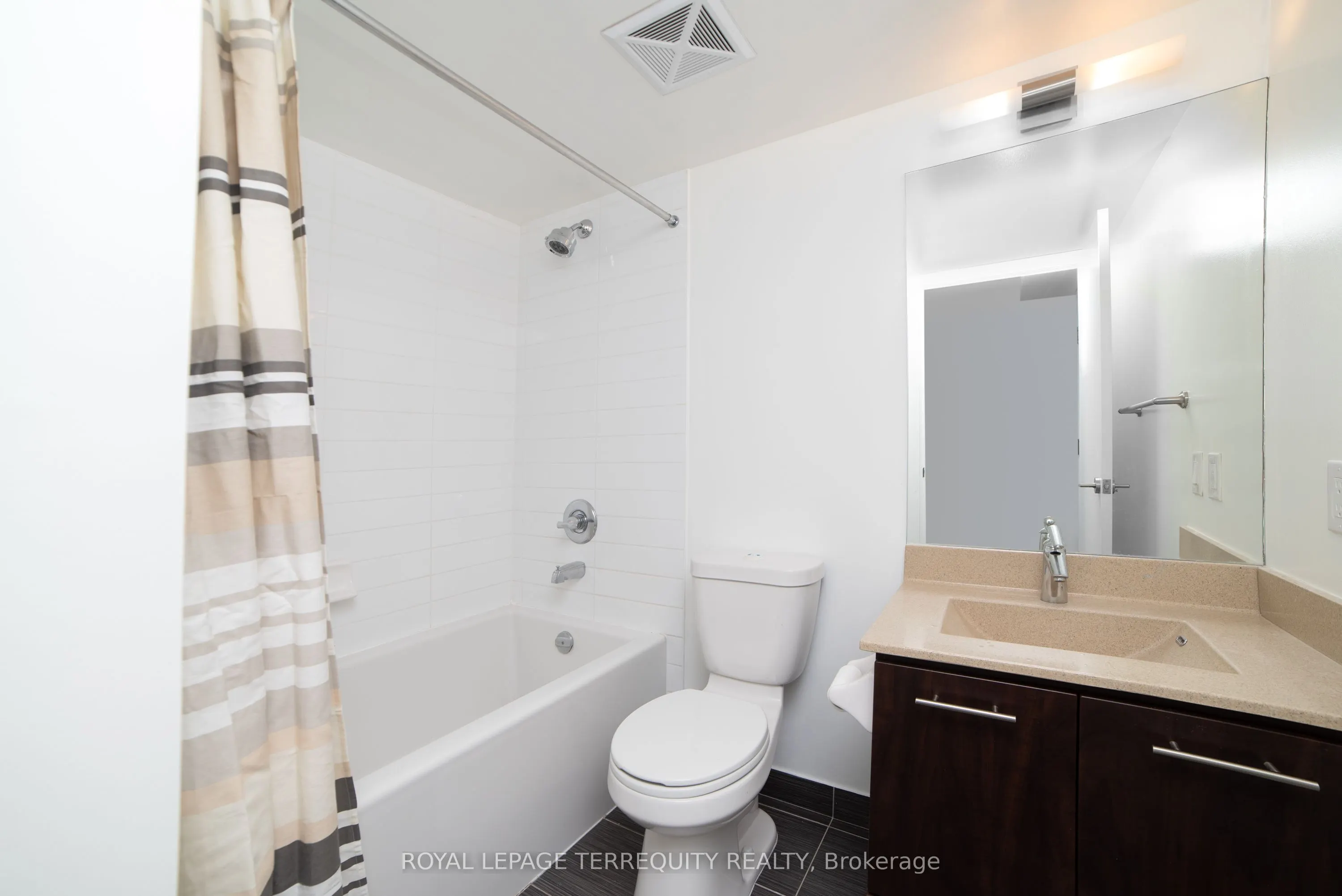 125 Village Green Square, #3504