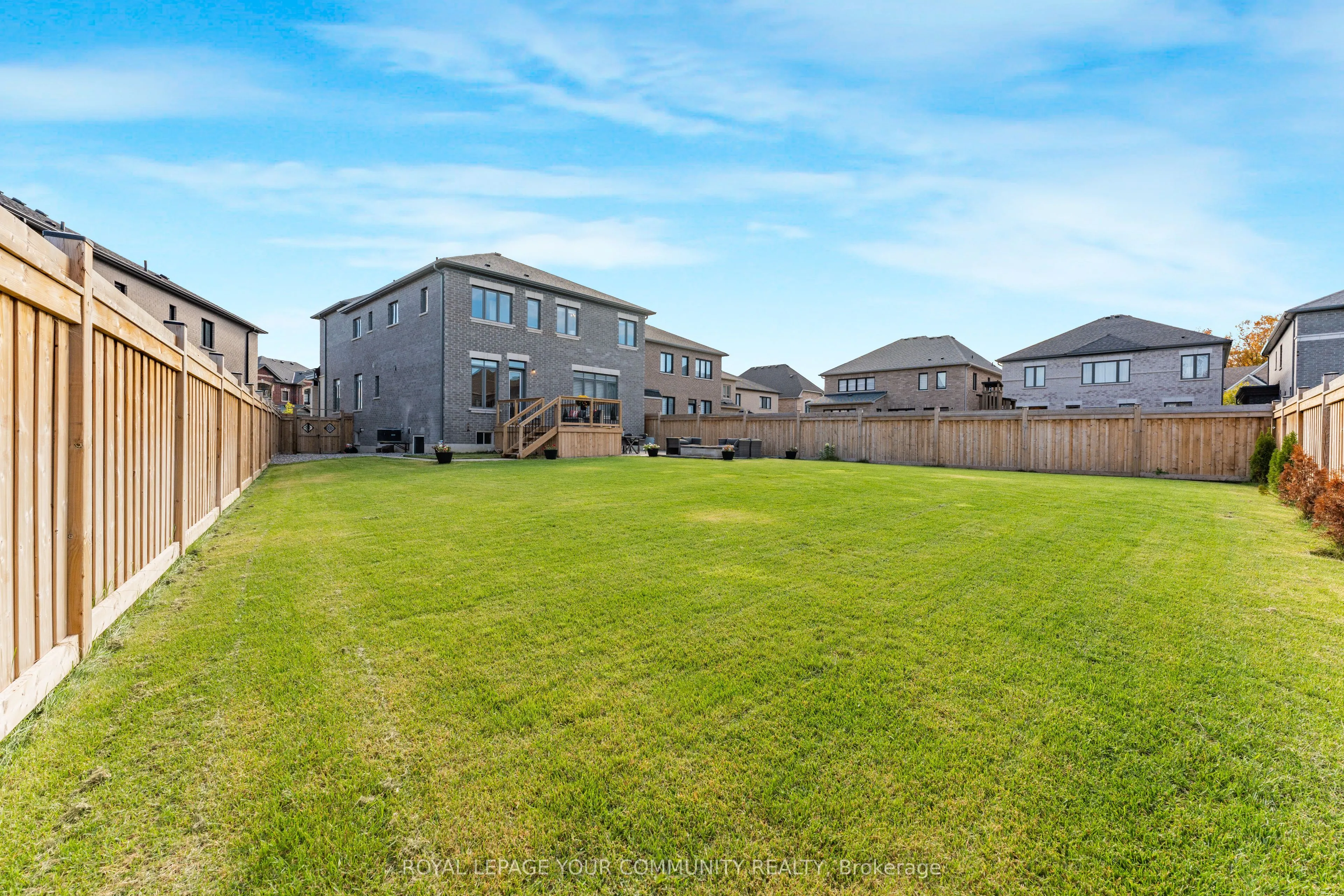 10 Priory Drive