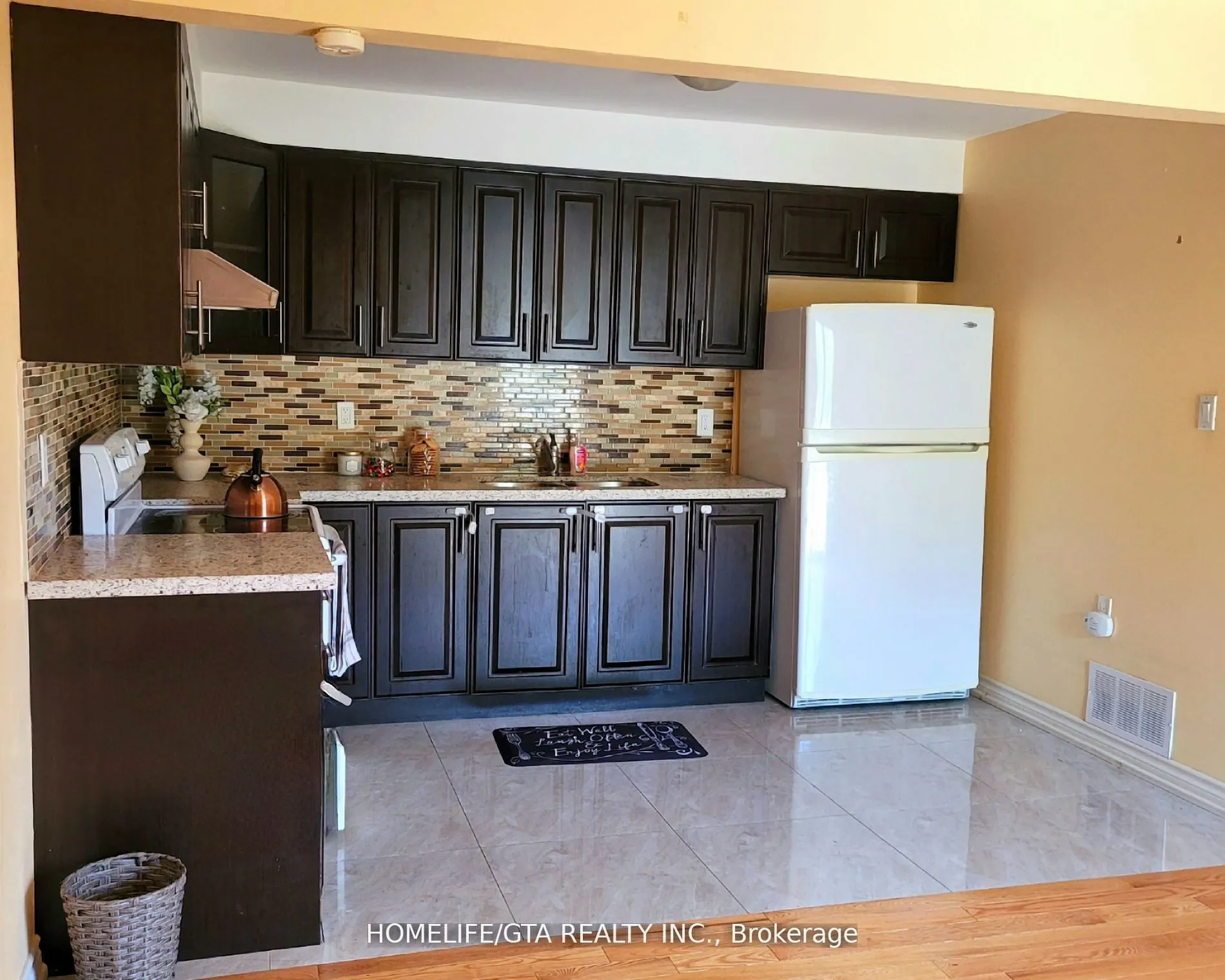 16 Troutbeck Avenue