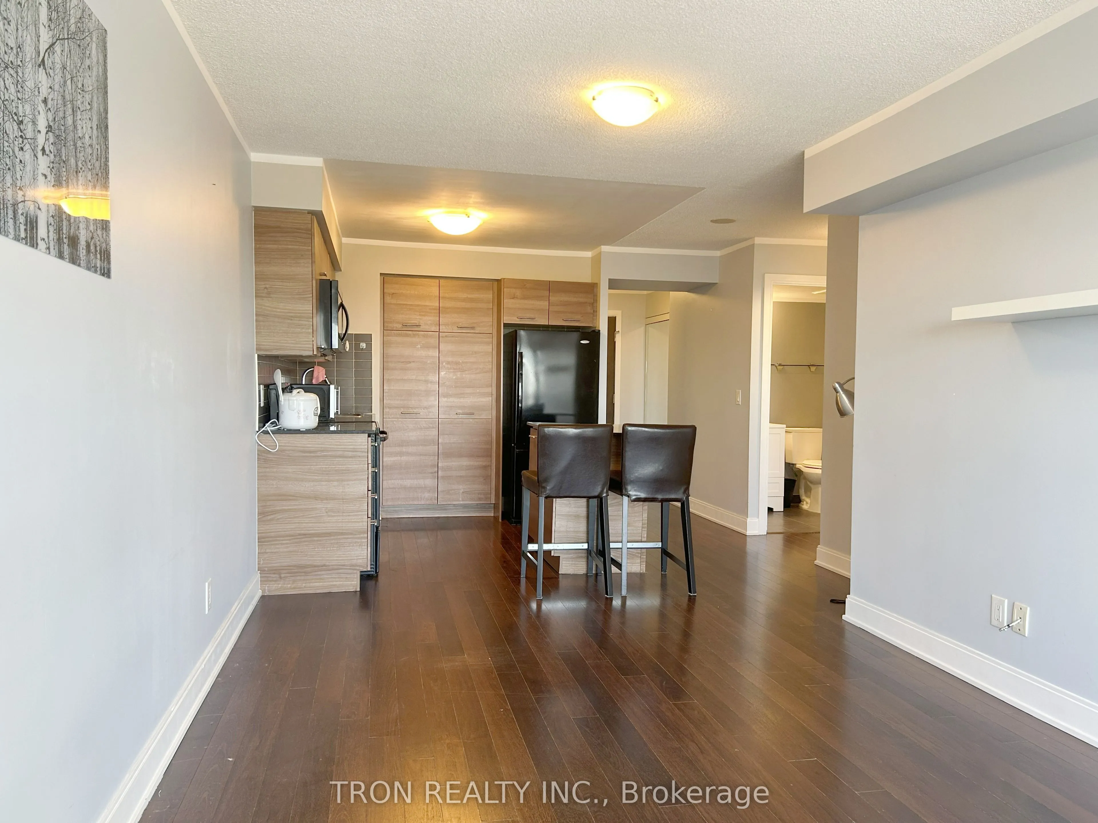125 Village Green Square, #3102