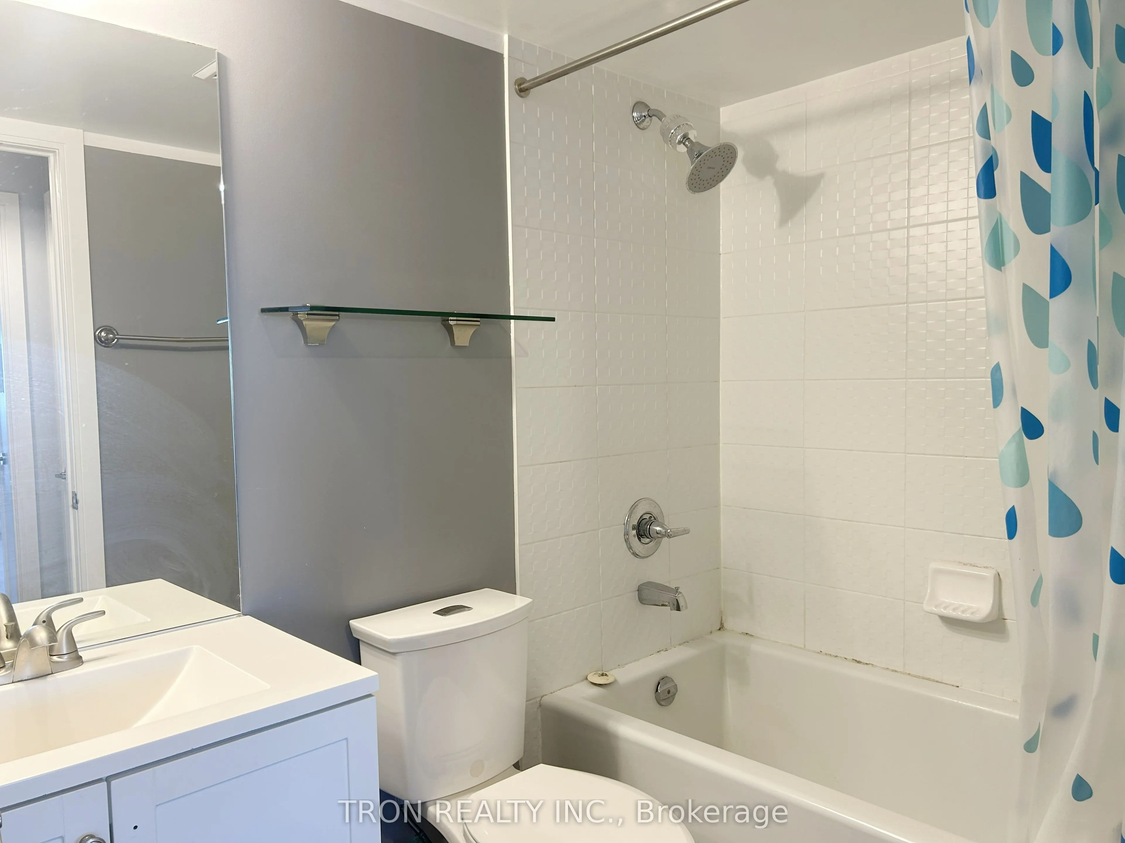 125 Village Green Square, #3102