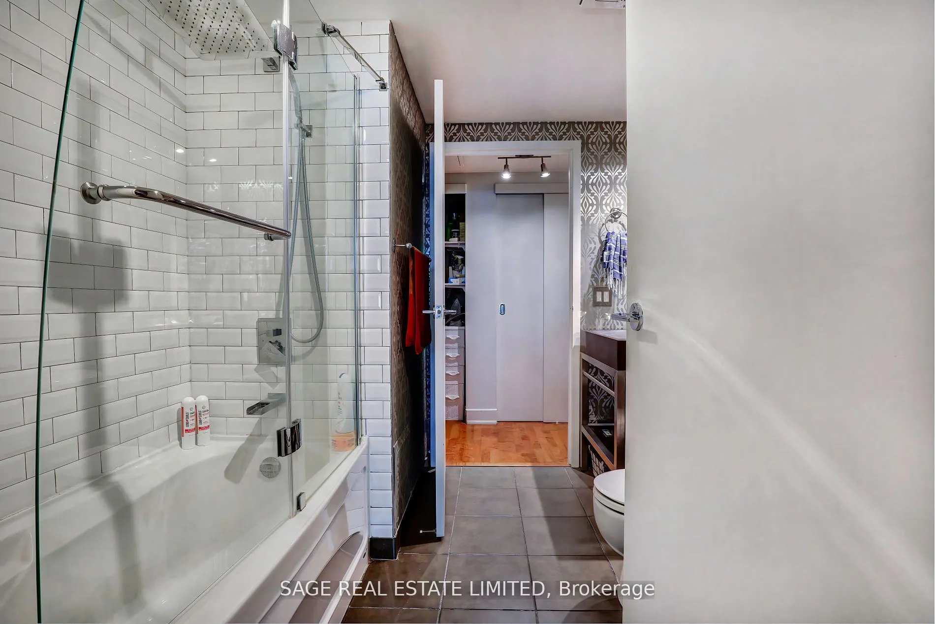 233 Carlaw Avenue, #509