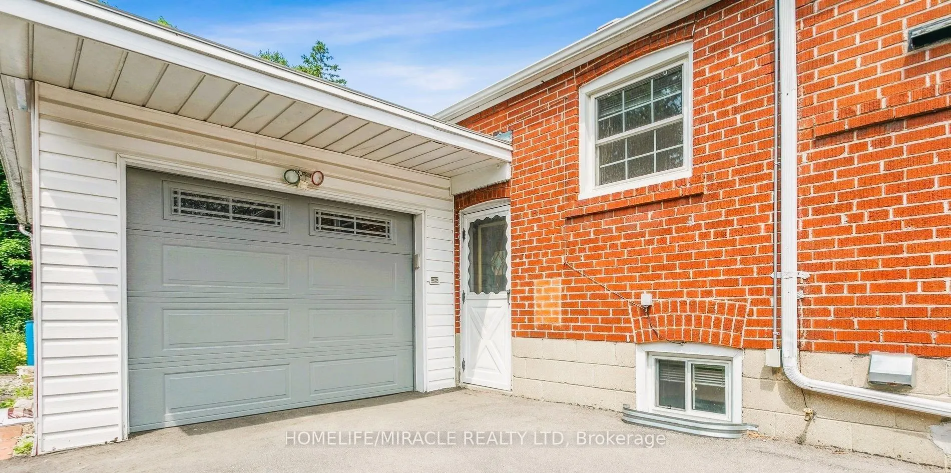 978 Pharmacy Avenue, #Main