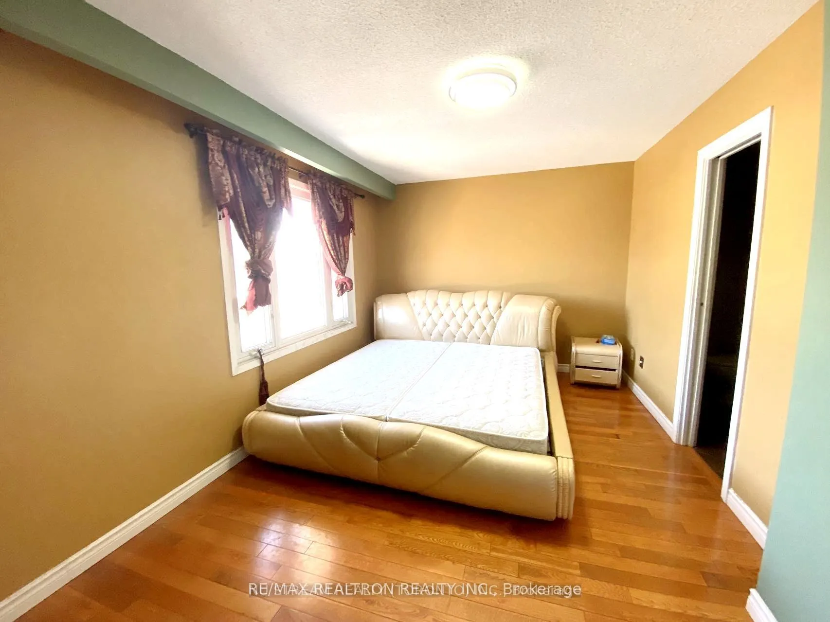 2606 Midland Avenue, #3B