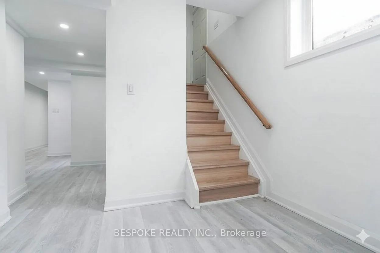 150 Bloor Street W, #Basement