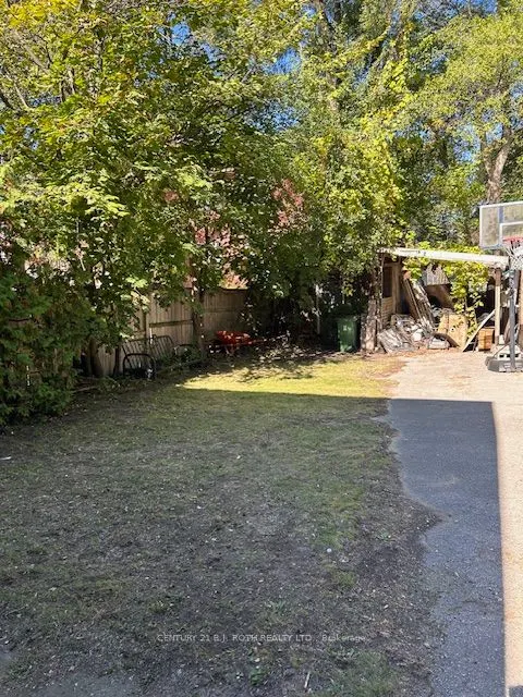 740 Kingston Road