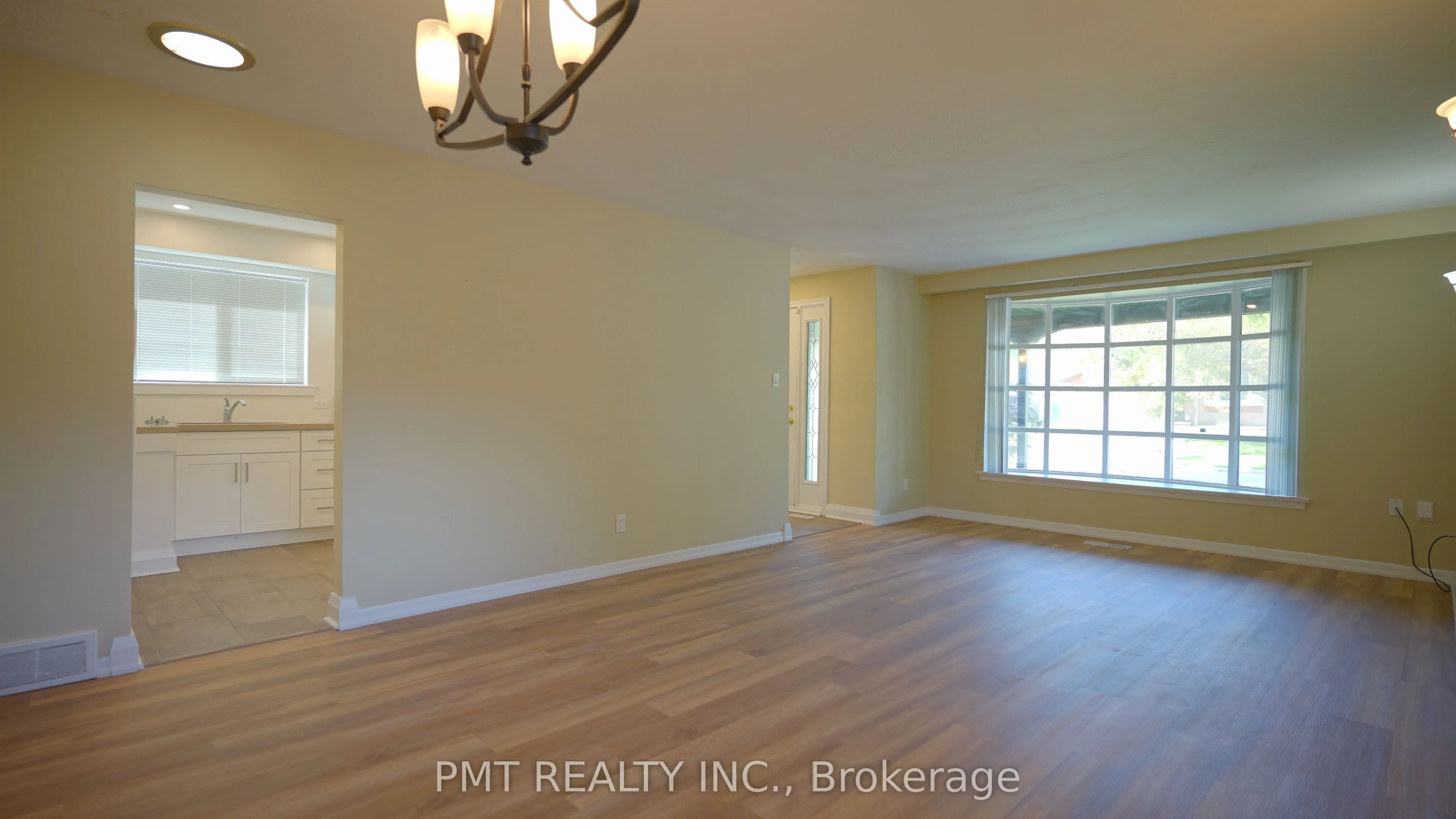 17 Ravenview Drive, #Main