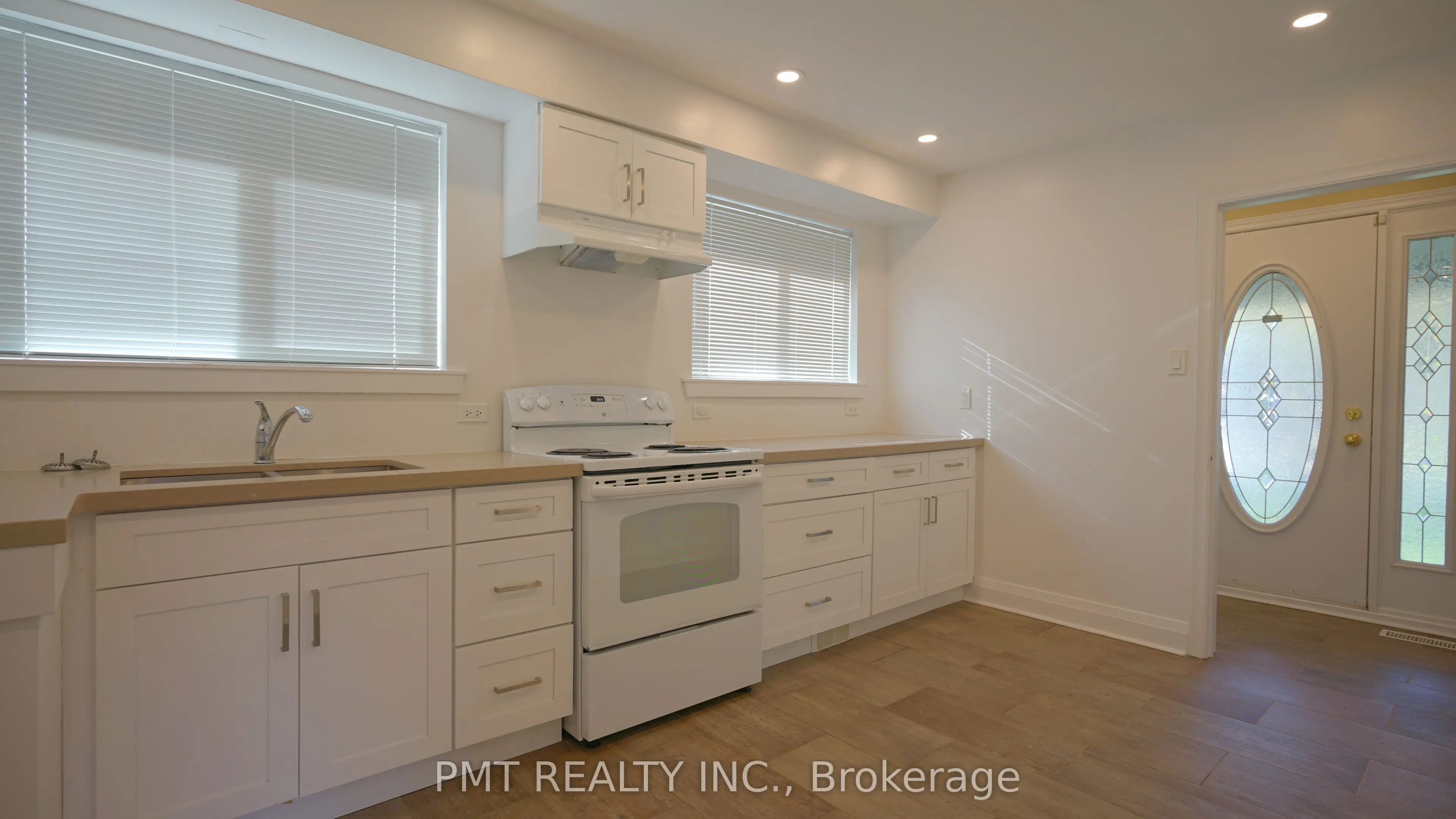 17 Ravenview Drive, #Main