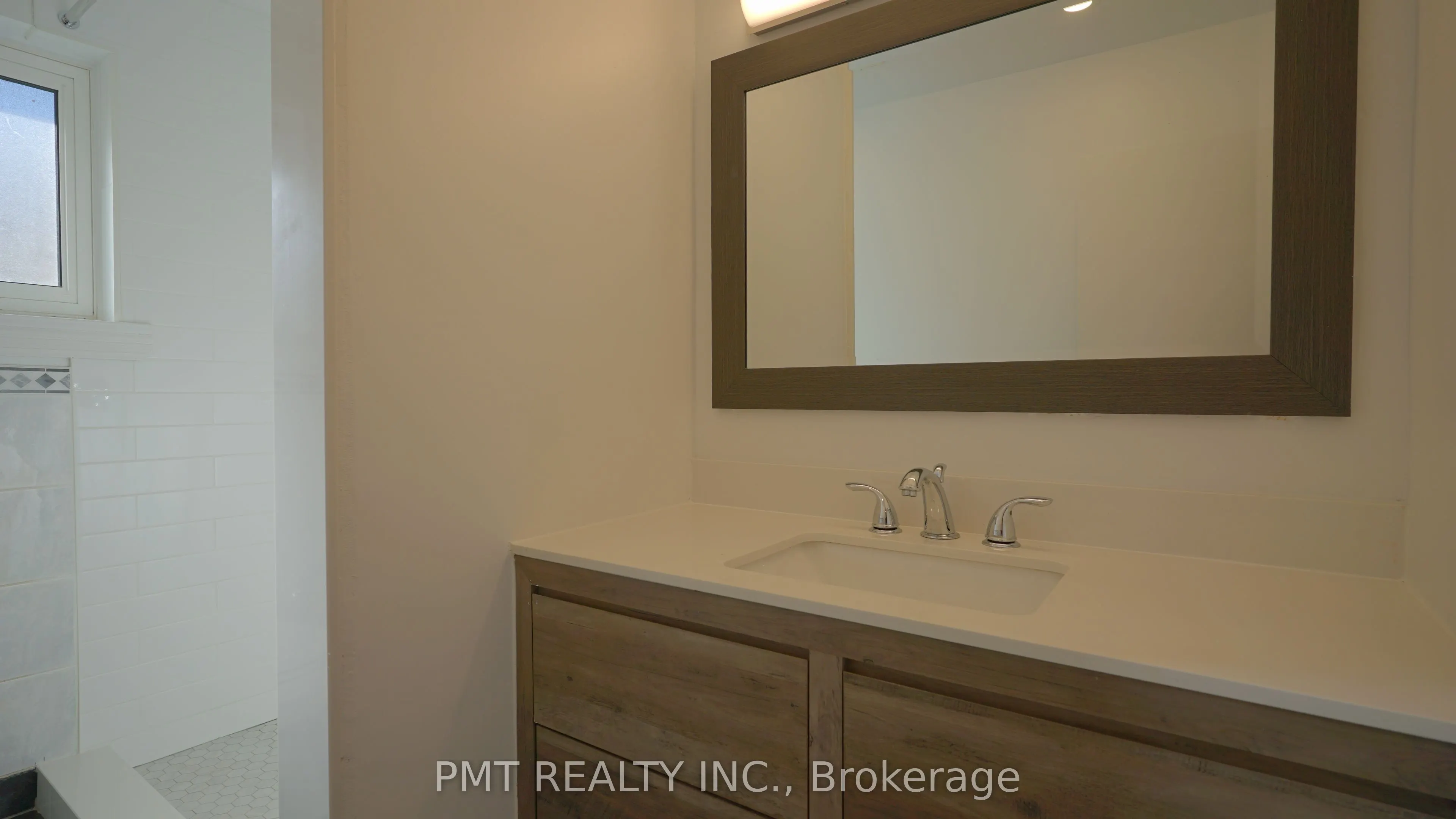 17 Ravenview Drive, #Main
