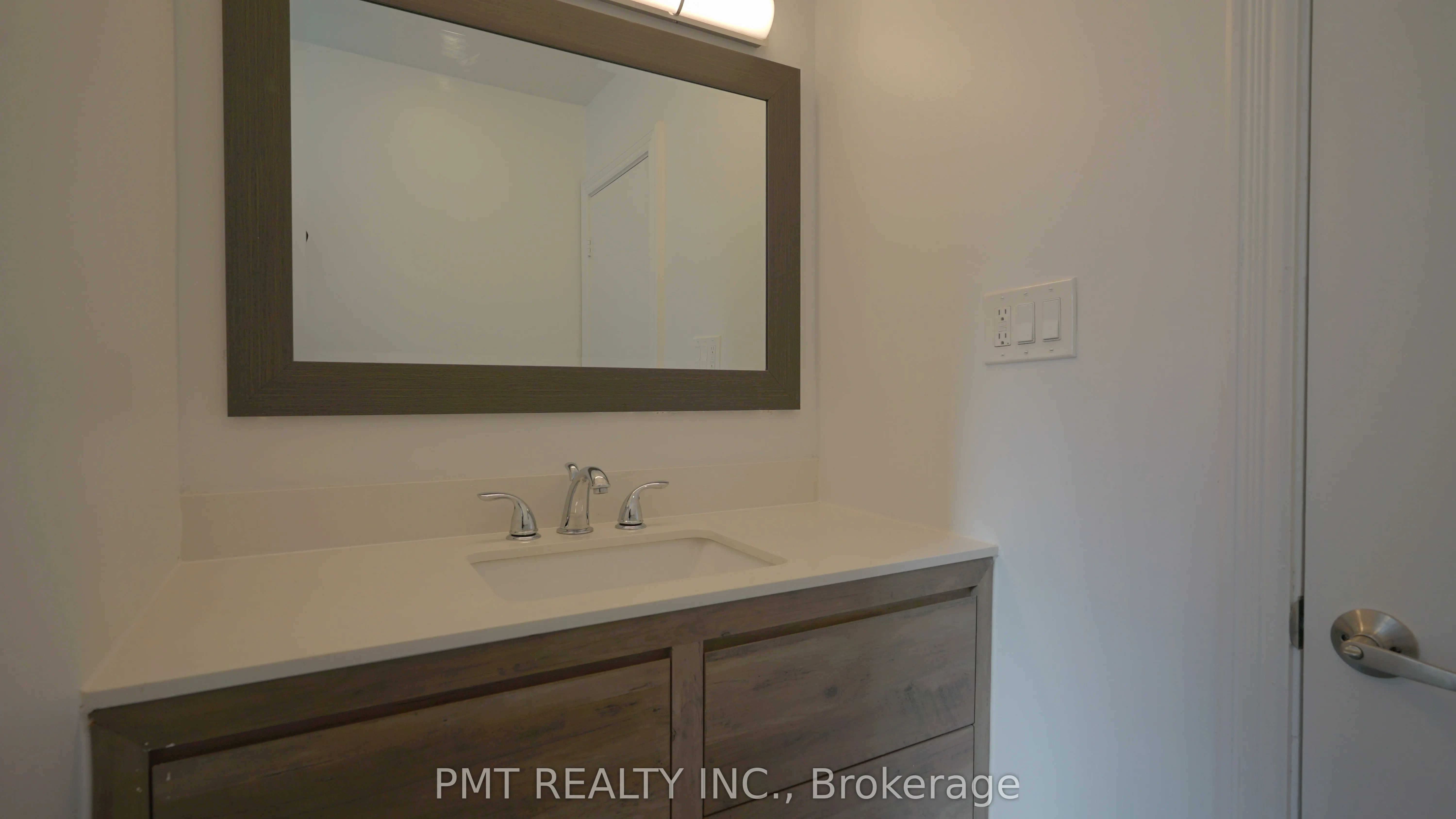 17 Ravenview Drive, #Main