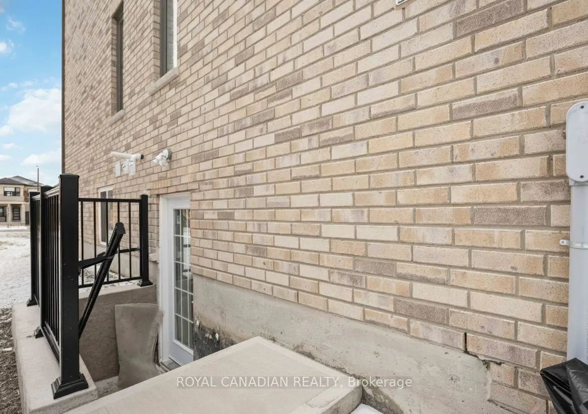 3 Broden Crescent, #BSMT