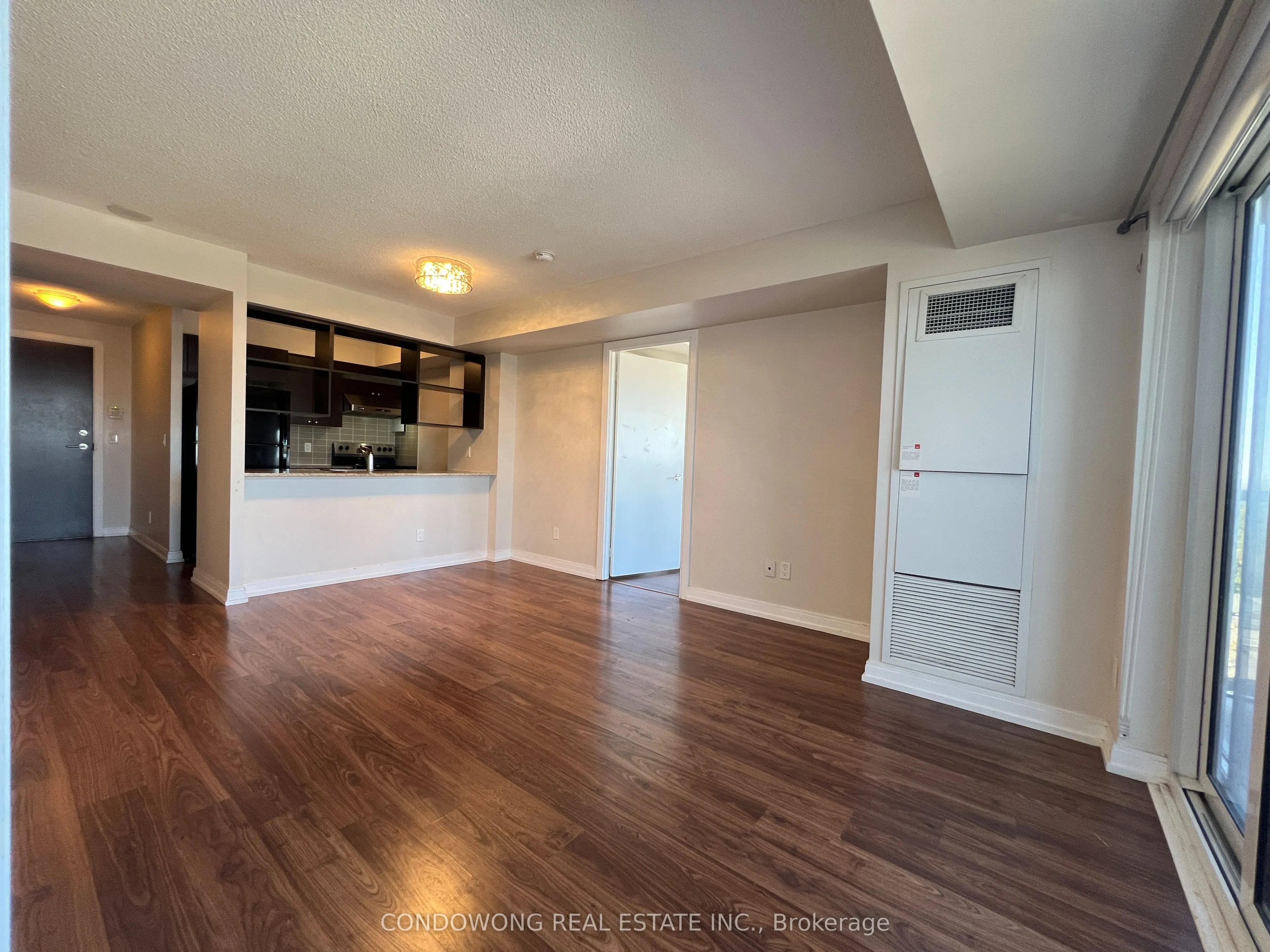 181 Village Green Square, #2321