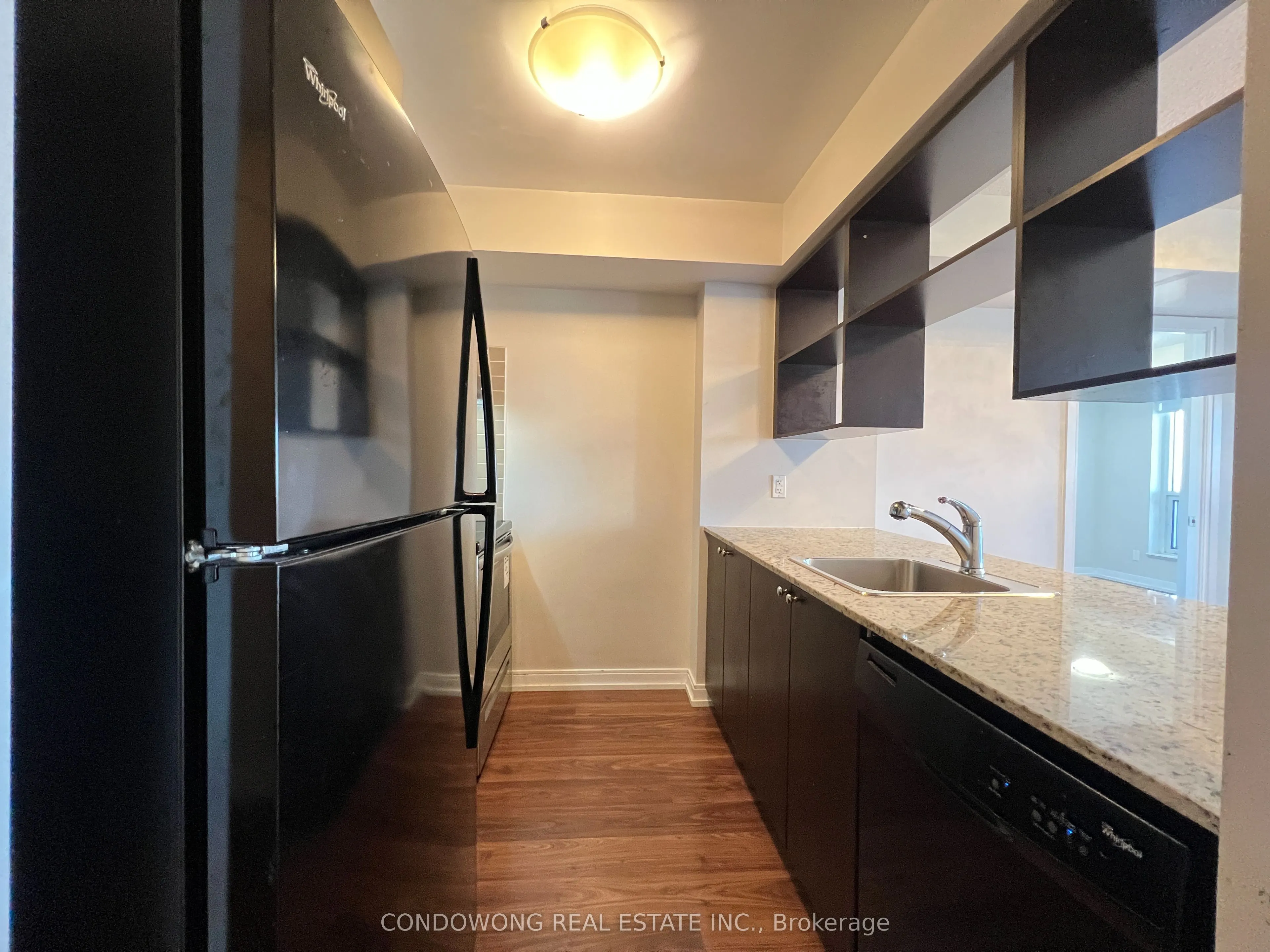 181 Village Green Square, #2321