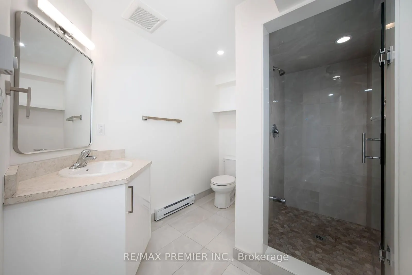 1058 Cameo Street, #Lower