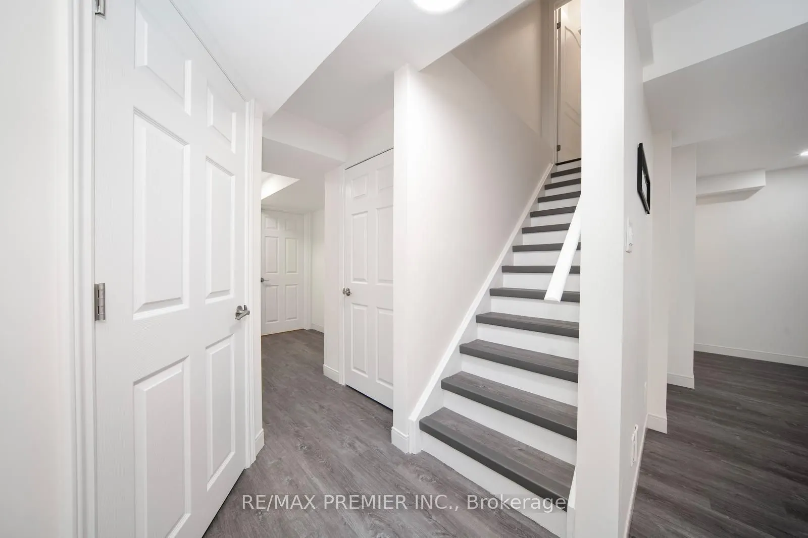 1058 Cameo Street, #Lower