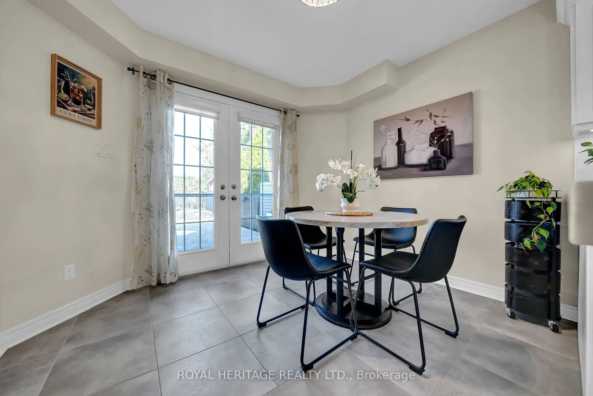 46 Lownie Court
