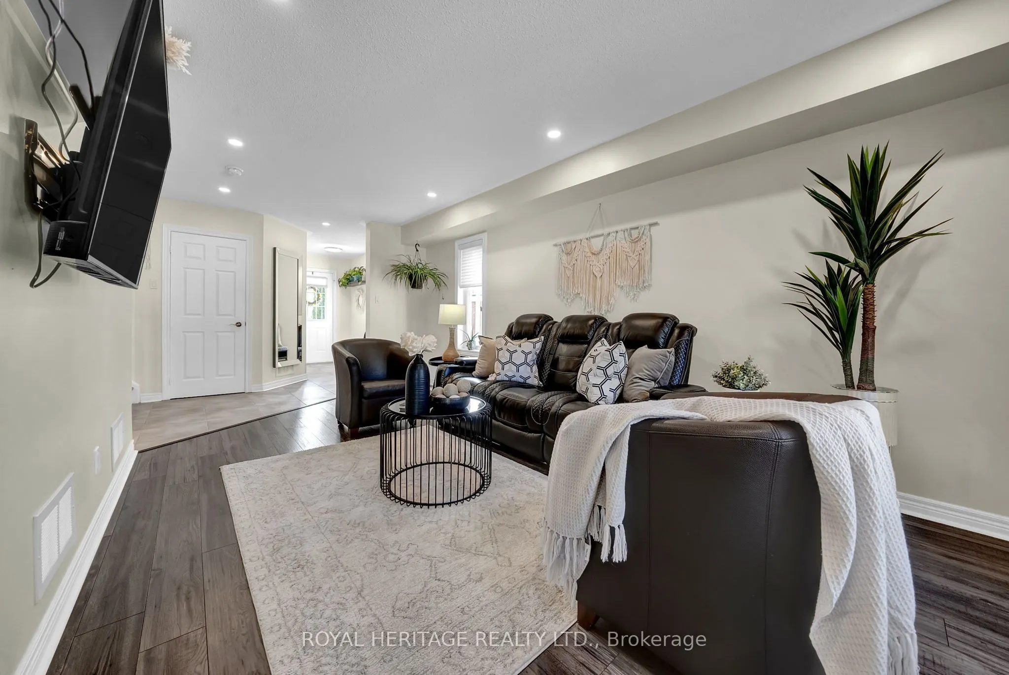 46 Lownie Court
