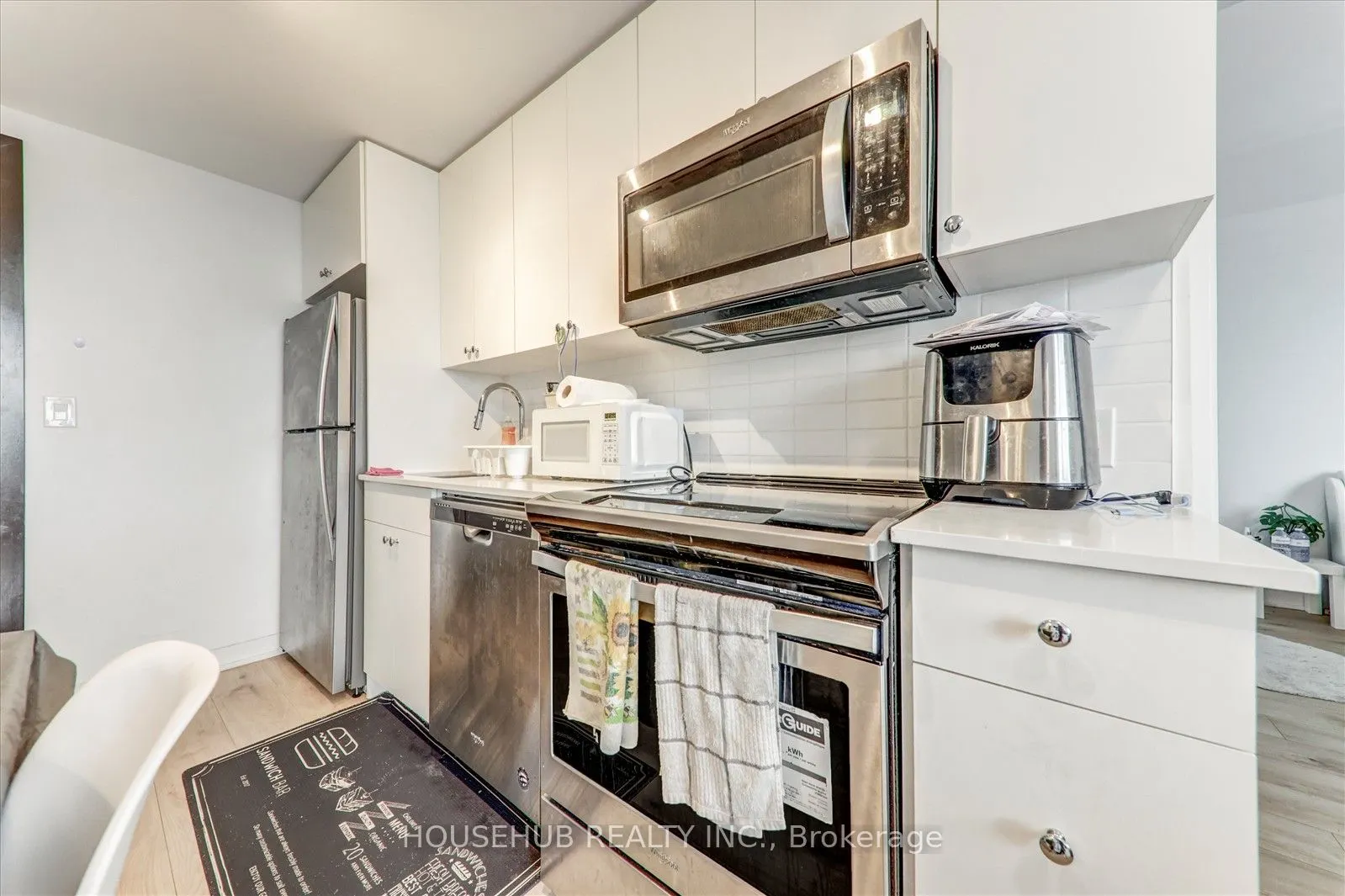 2799 Kingston Road, #908