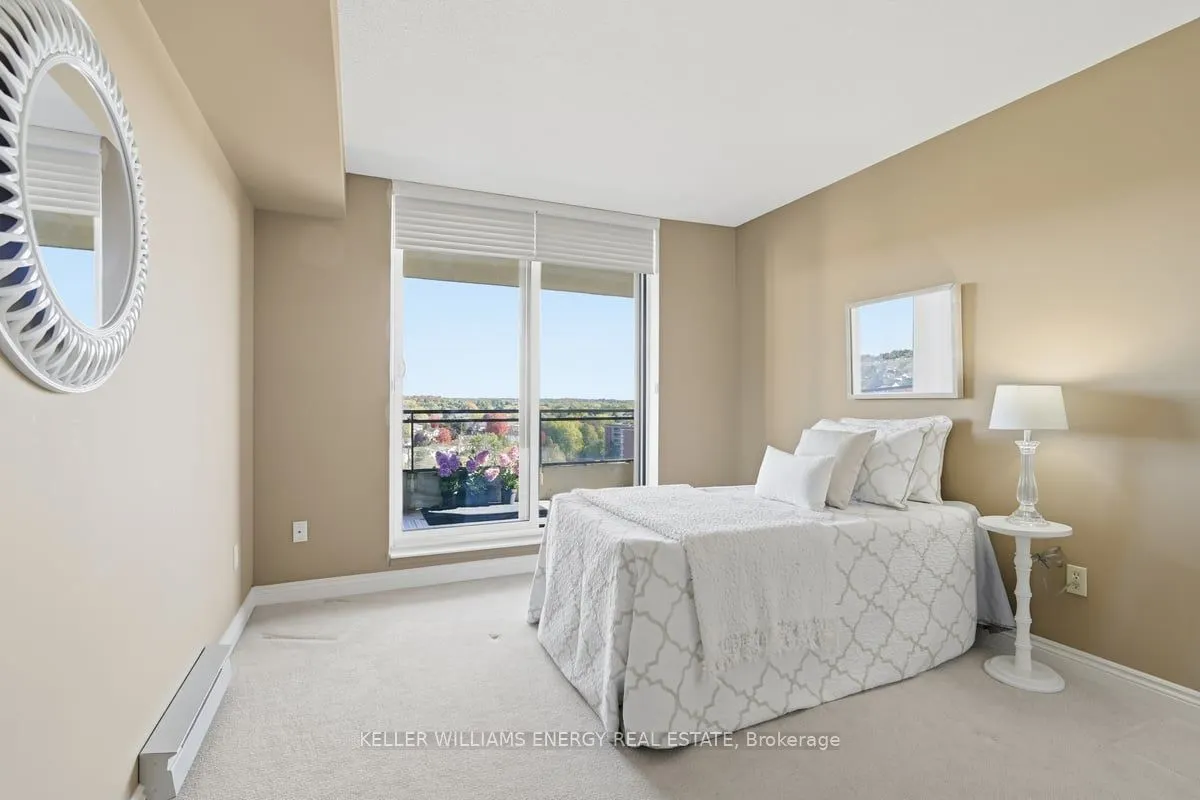 700 Wilson Road N, #1004