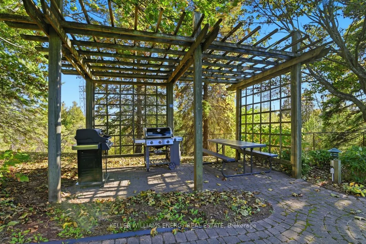 700 Wilson Road N, #1004