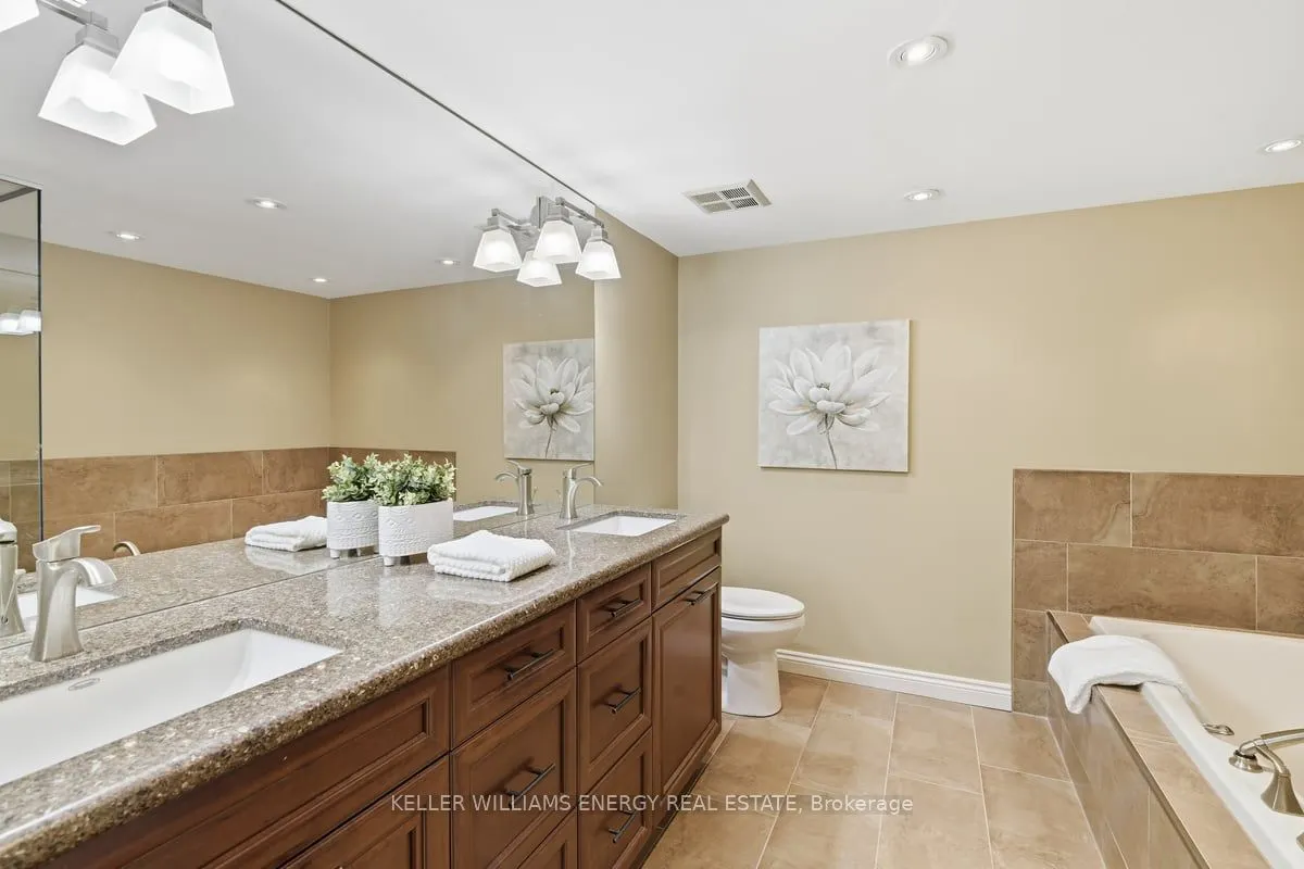 700 Wilson Road N, #1004