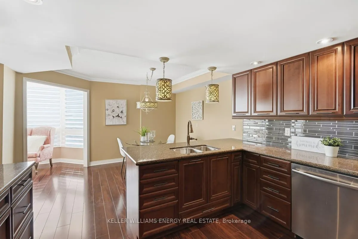 700 Wilson Road N, #1004