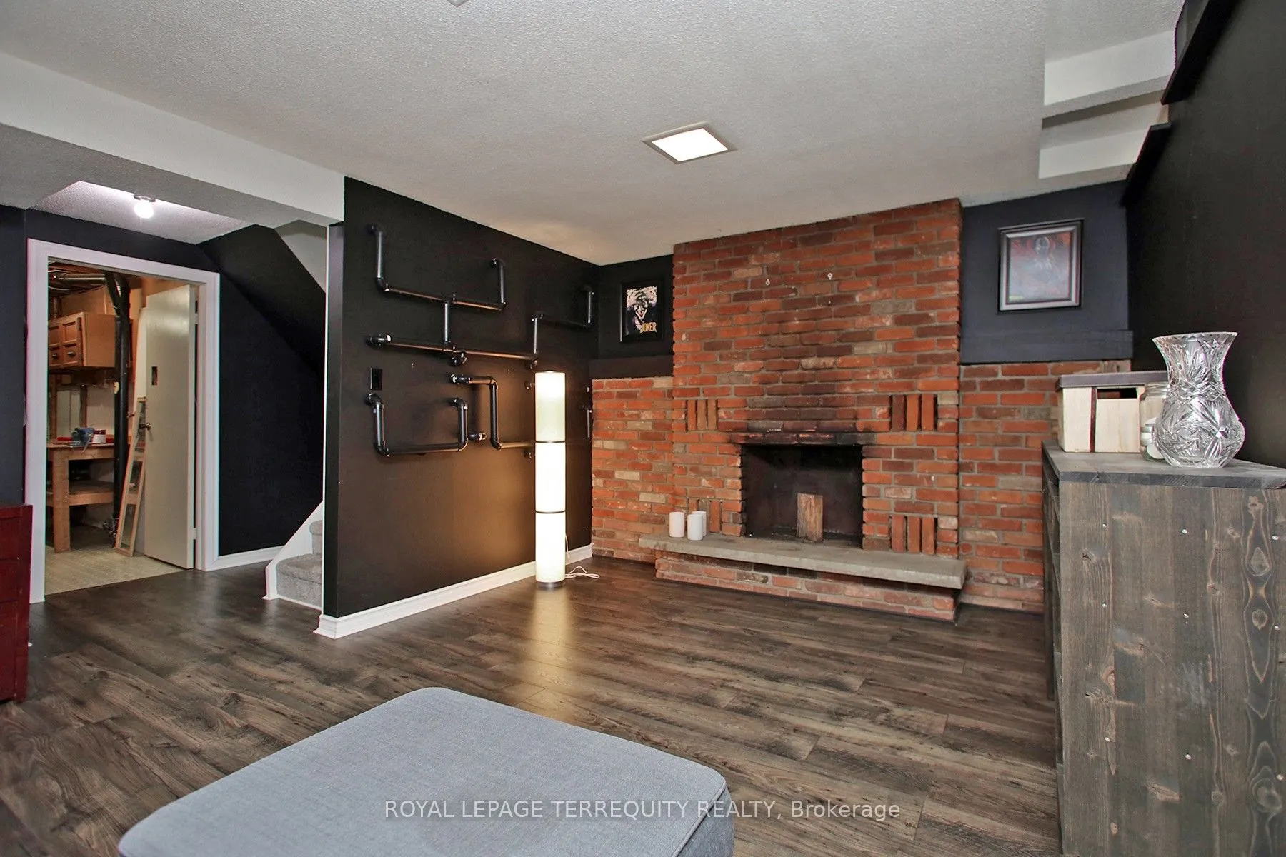 87 Andrea Road