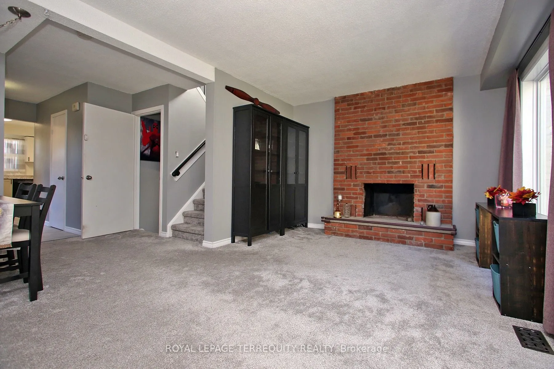 87 Andrea Road