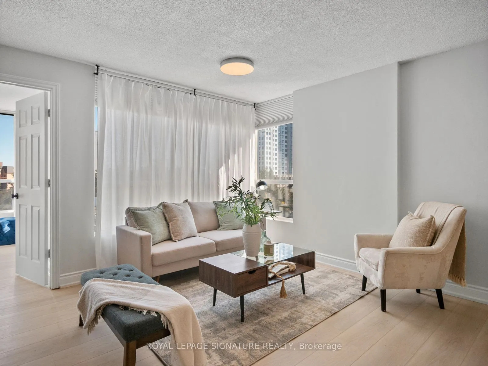 3050 Ellesmere Road, #519