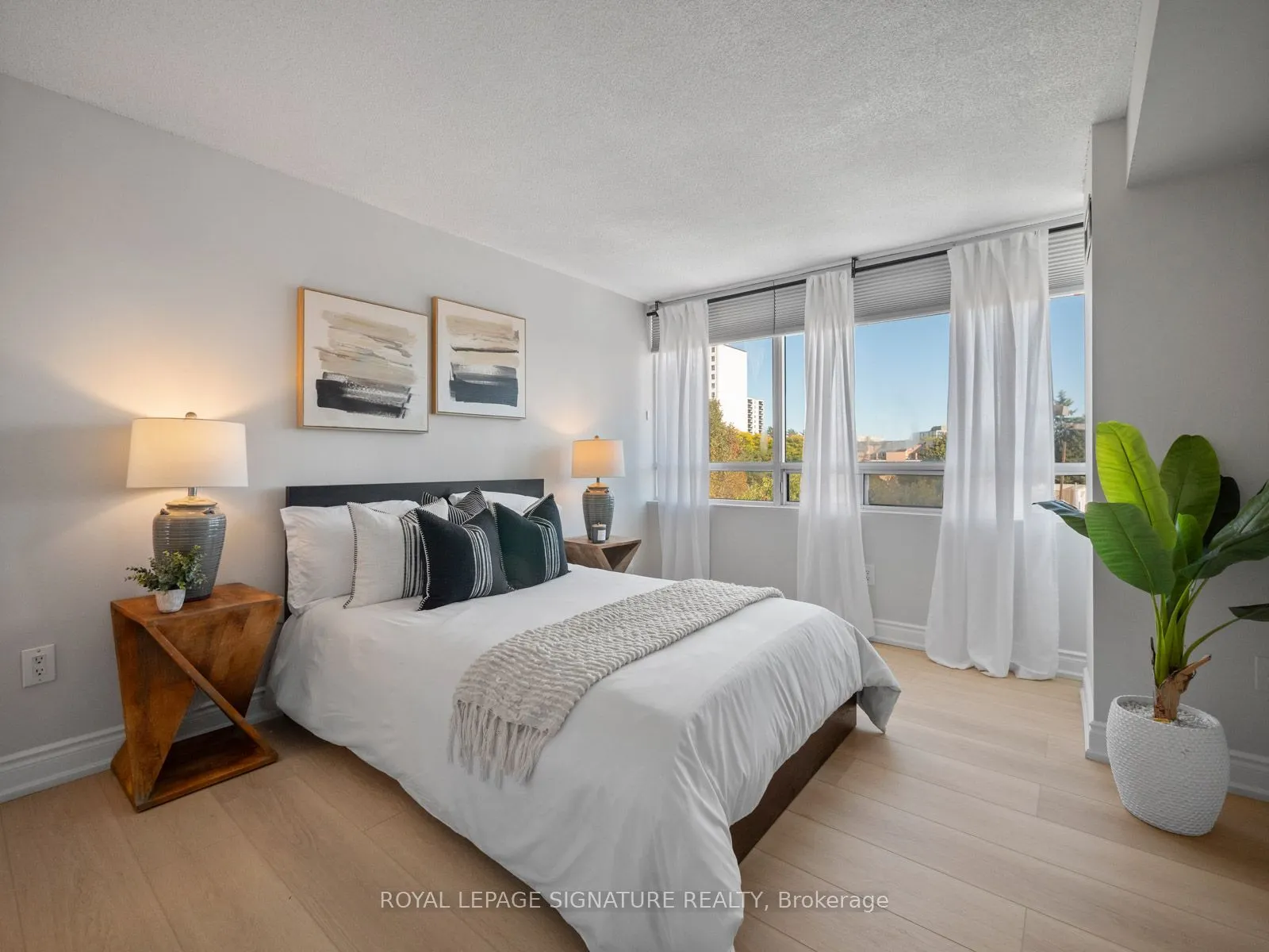 3050 Ellesmere Road, #519