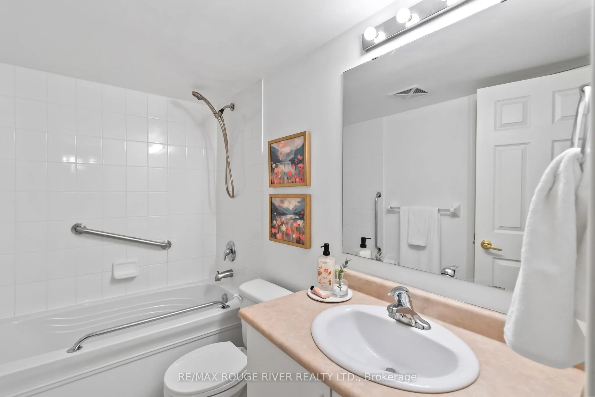 12 Petra Way, #1