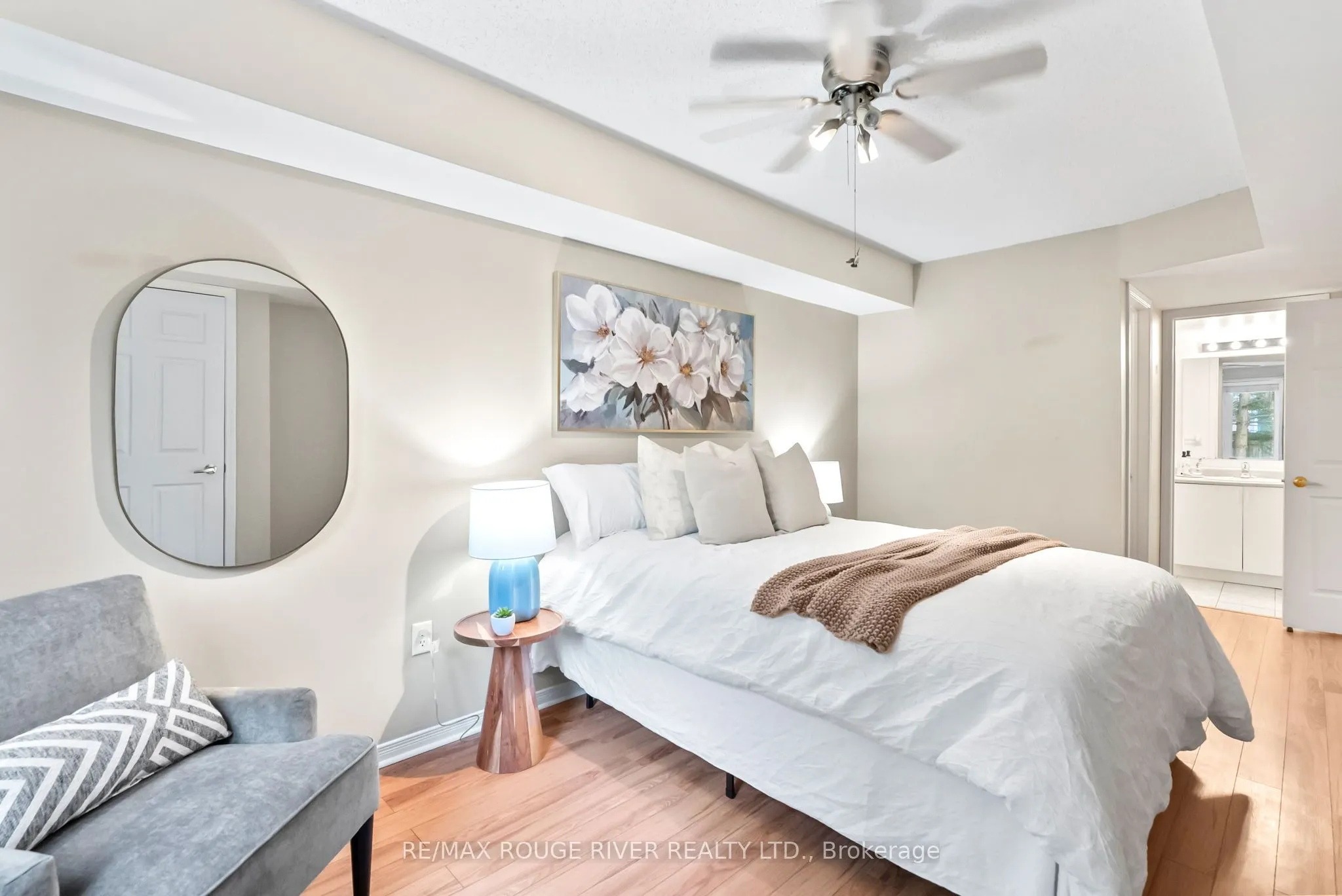 12 Petra Way, #1