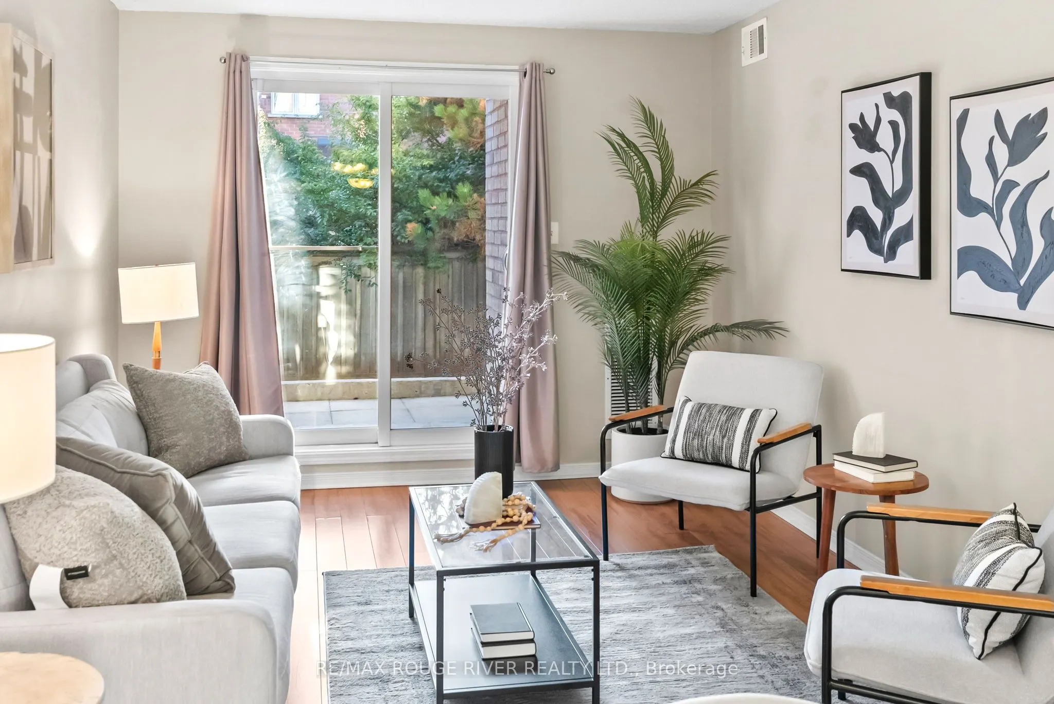 12 Petra Way, #1