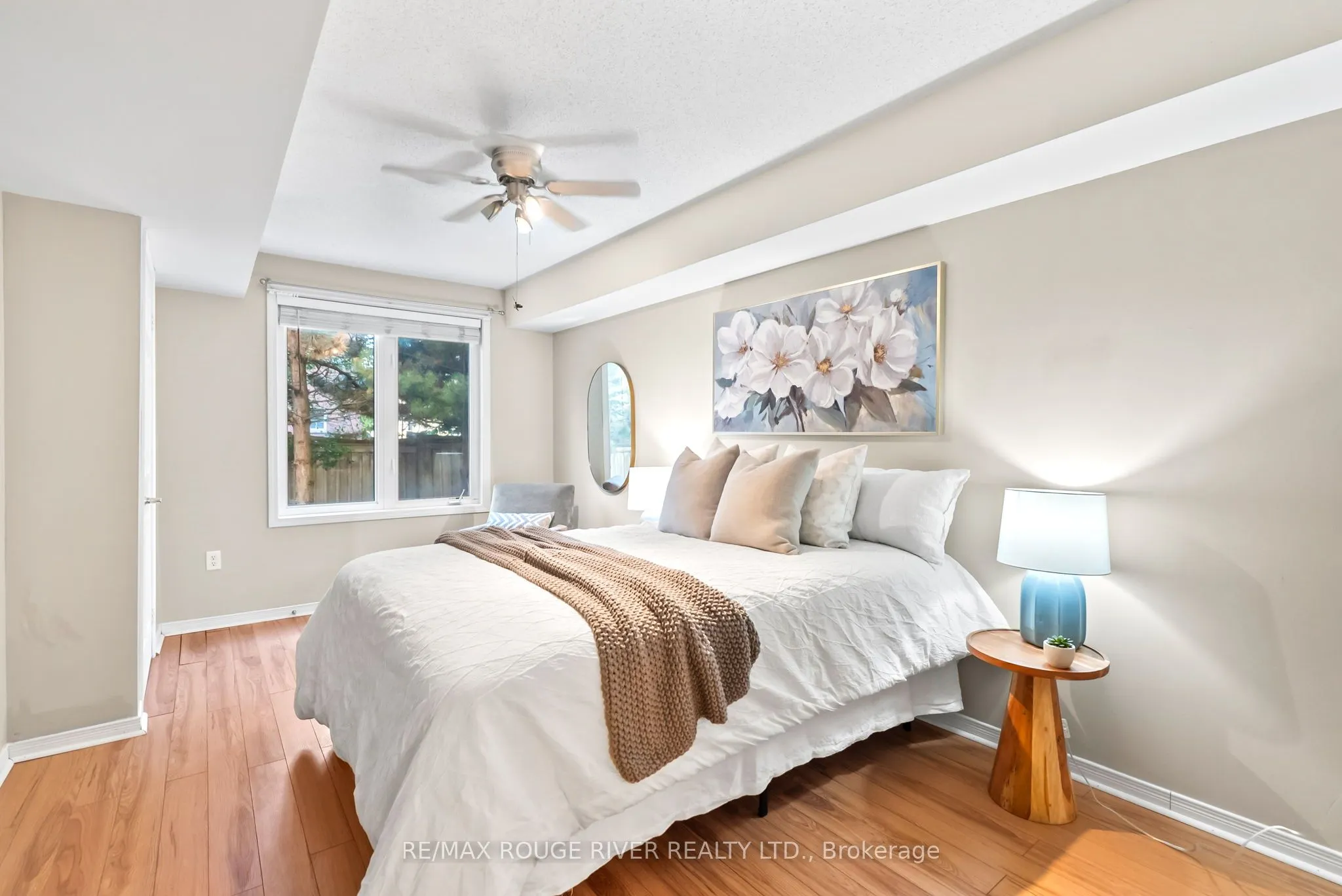 12 Petra Way, #1