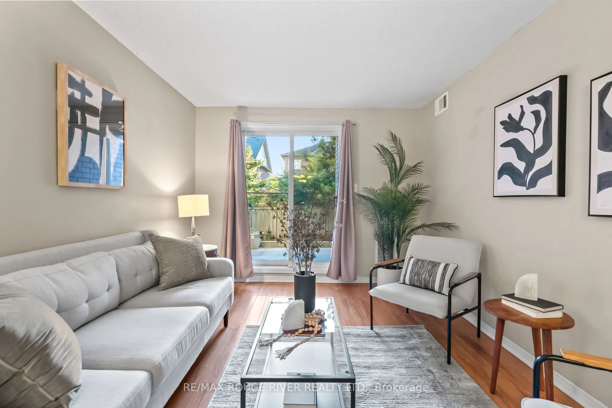 12 Petra Way, #1