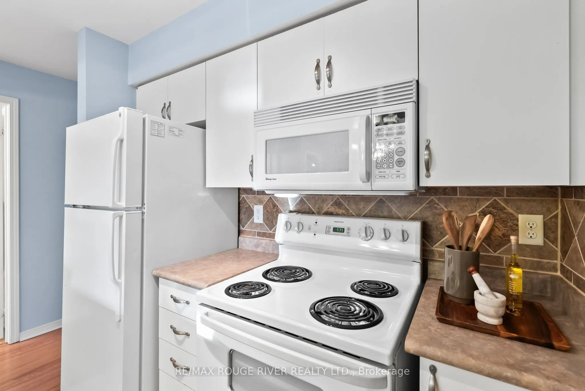 12 Petra Way, #1