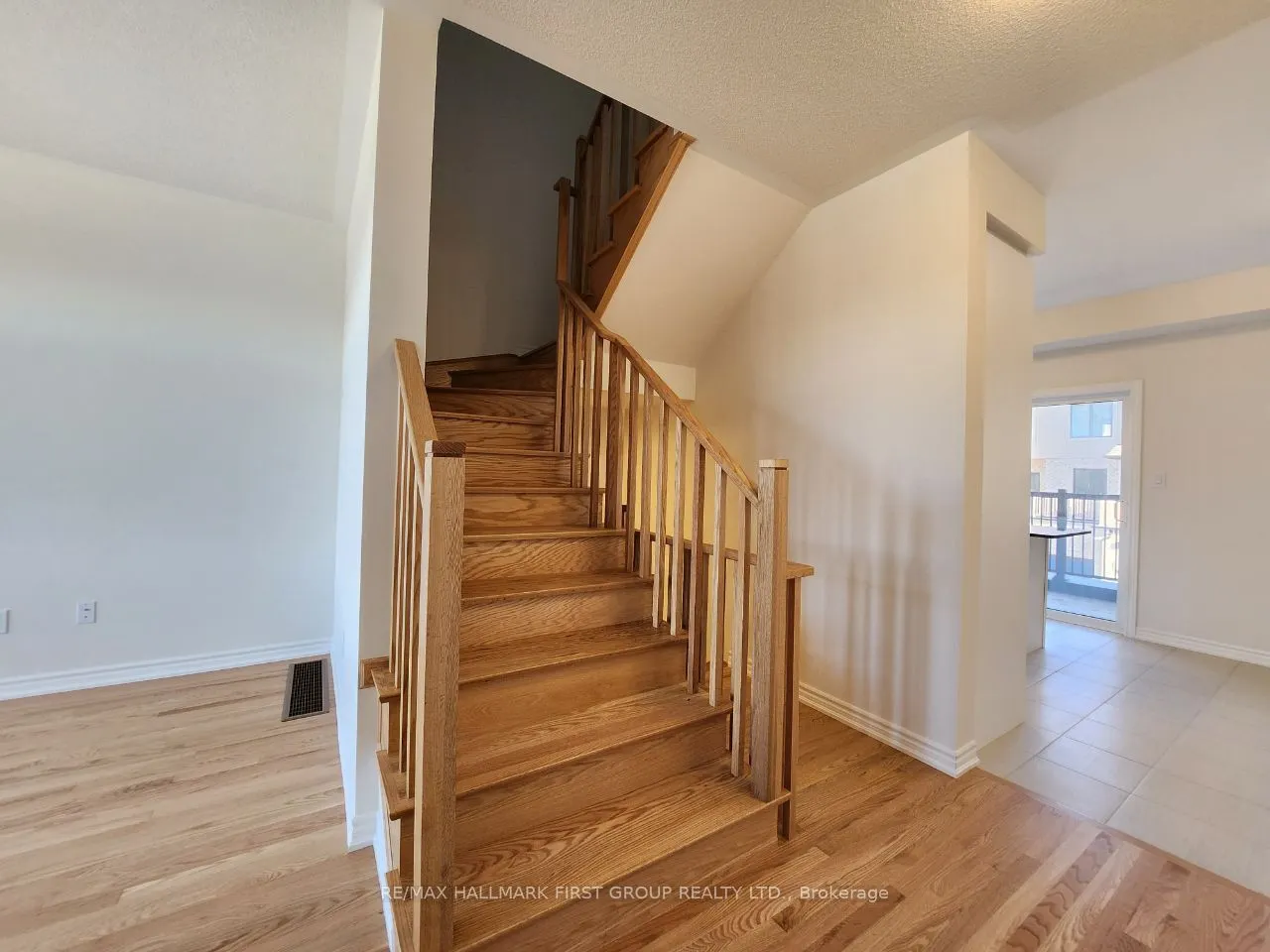 697 ALEXANDER KNOX Road