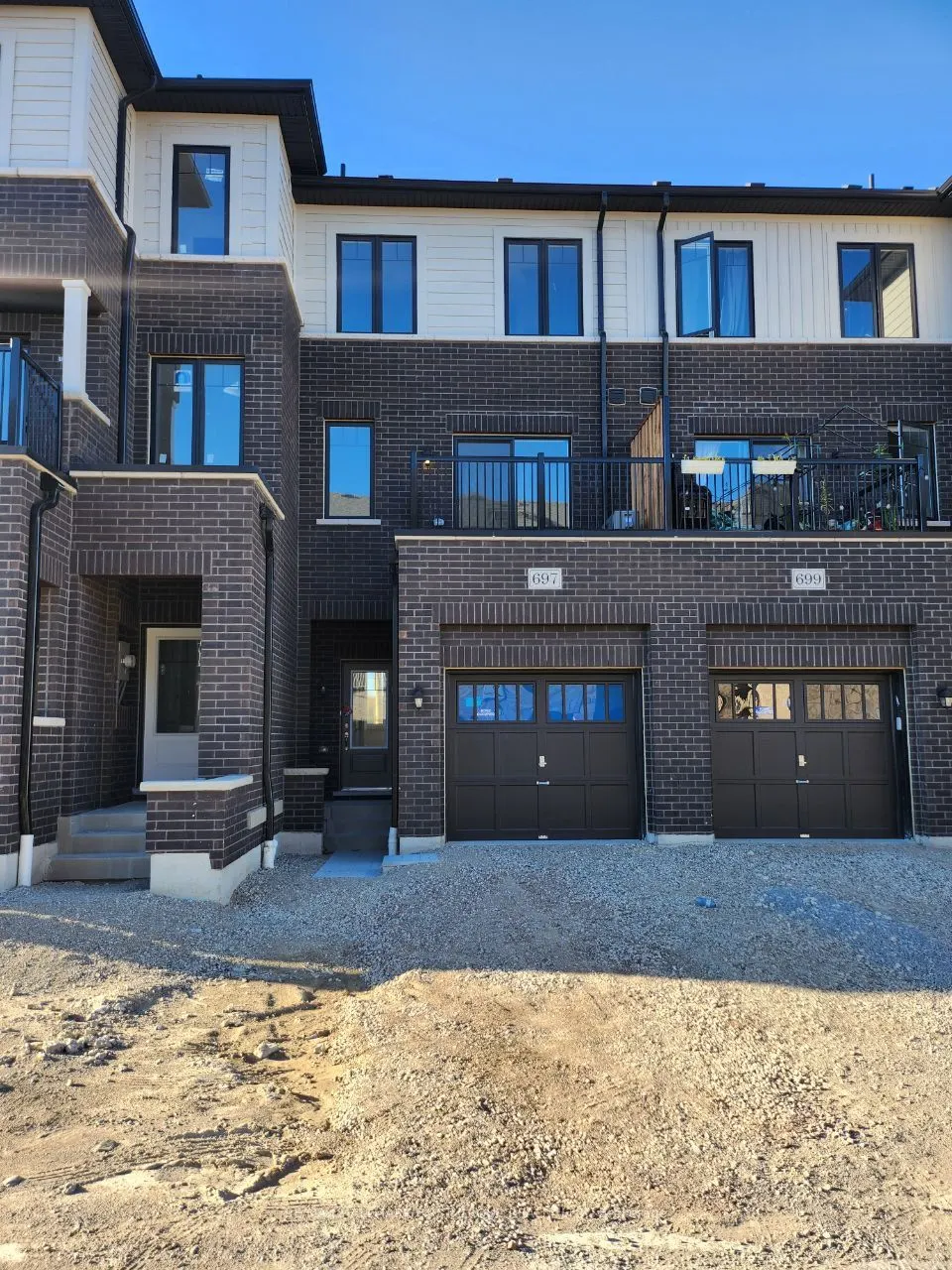 697 ALEXANDER KNOX Road