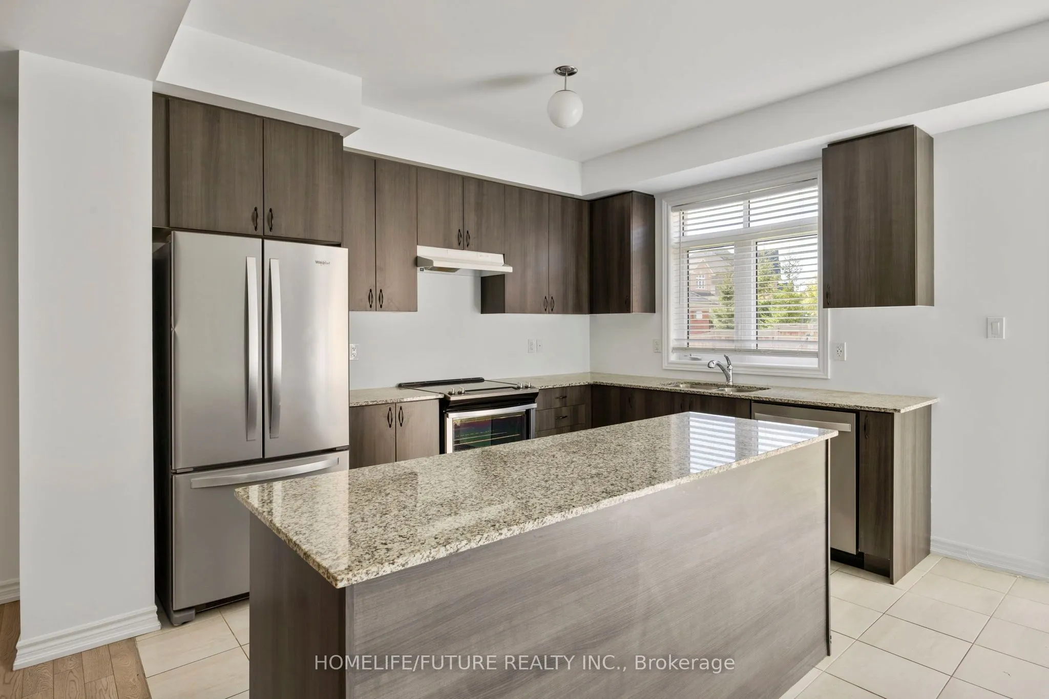 10 Brent Crescent