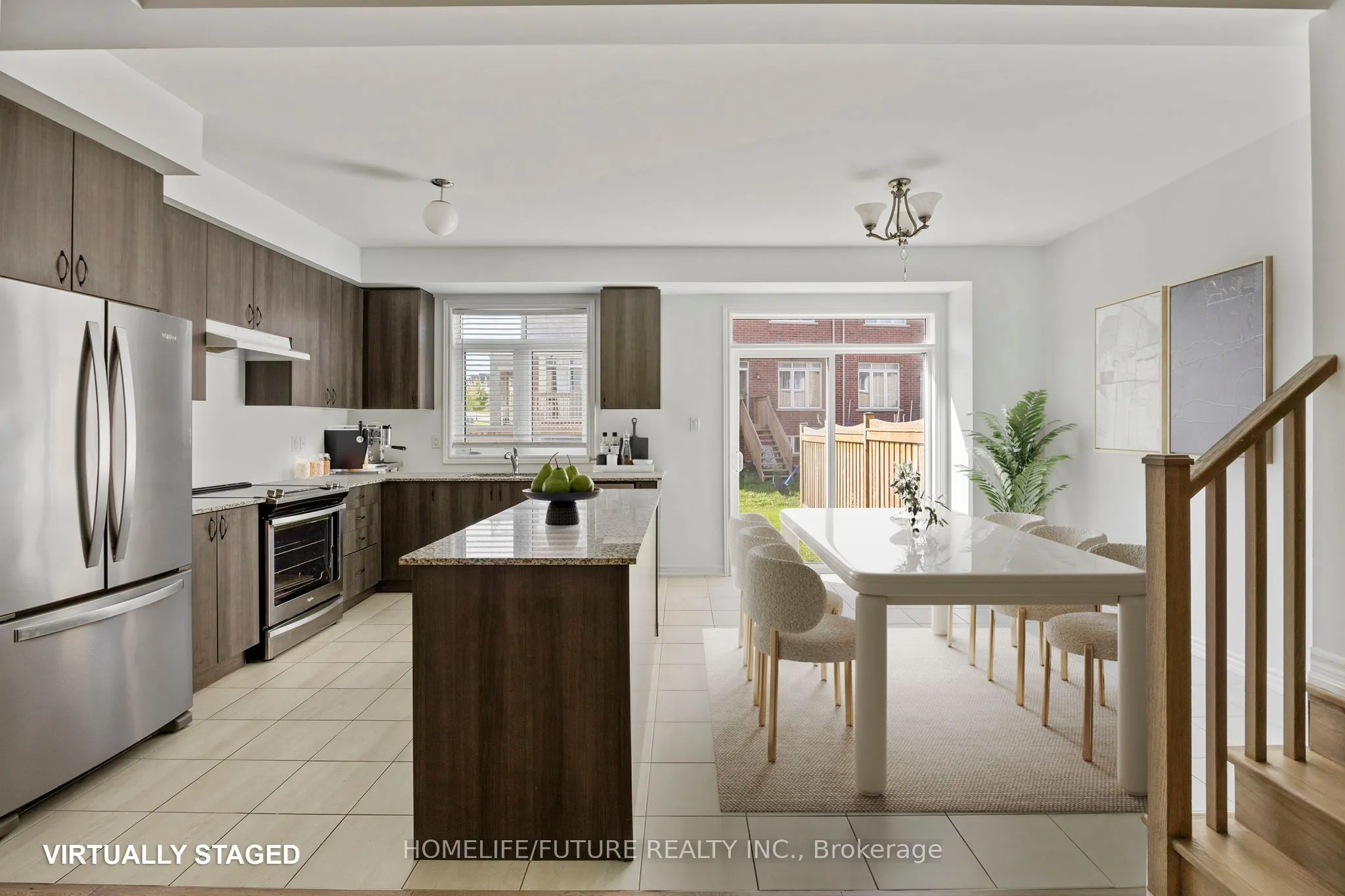 10 Brent Crescent