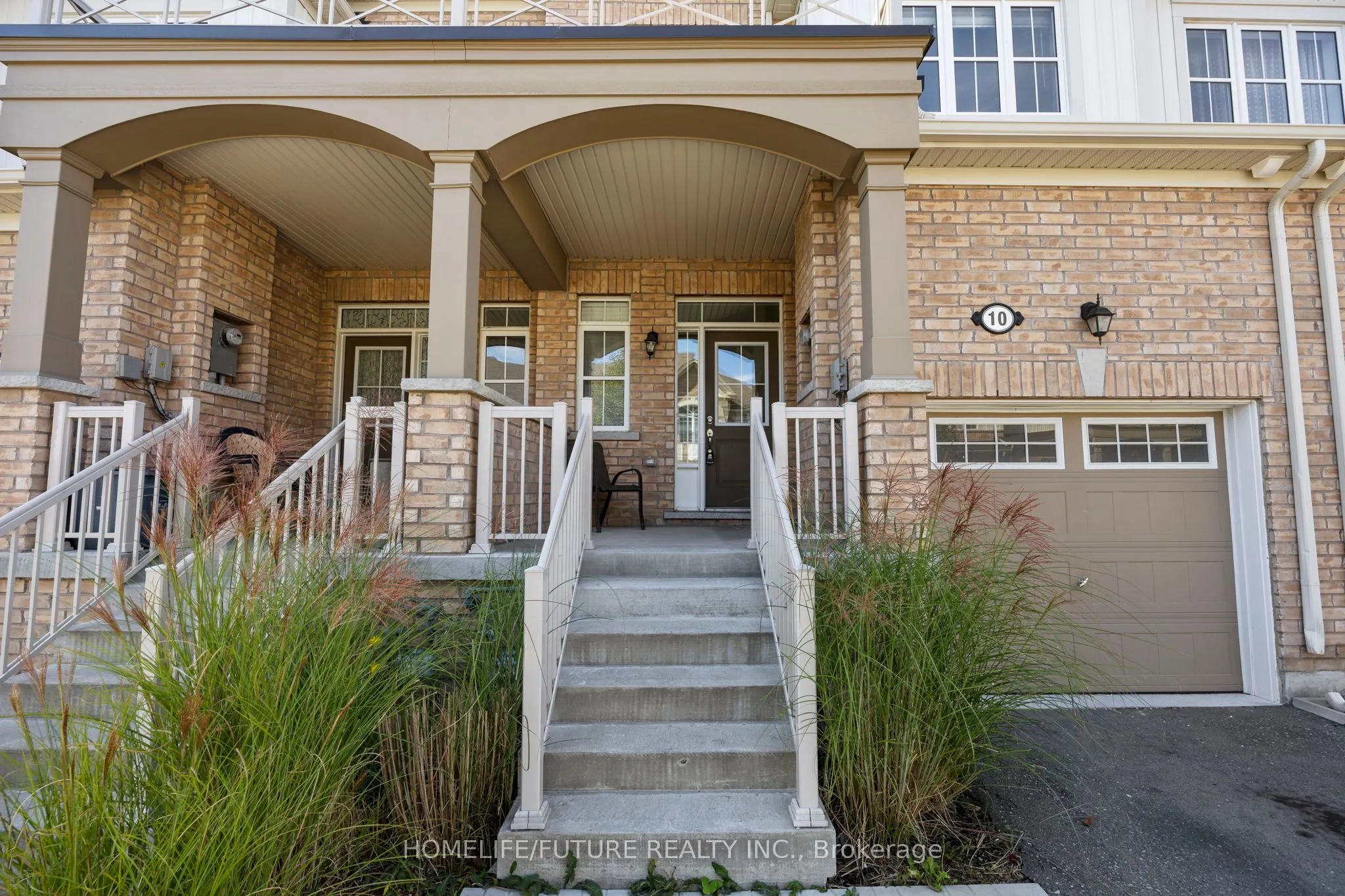 10 Brent Crescent