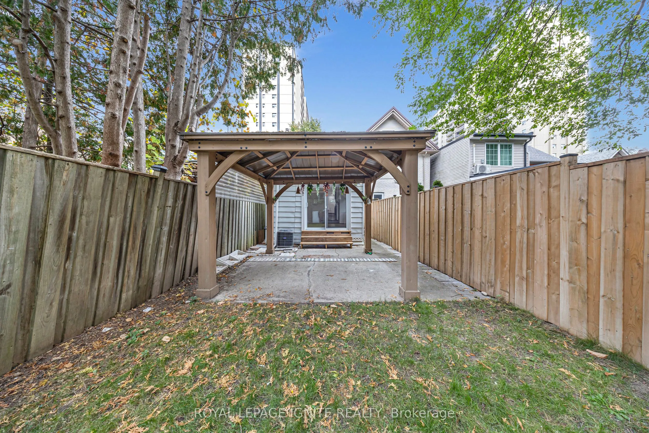 148 Barrington Avenue