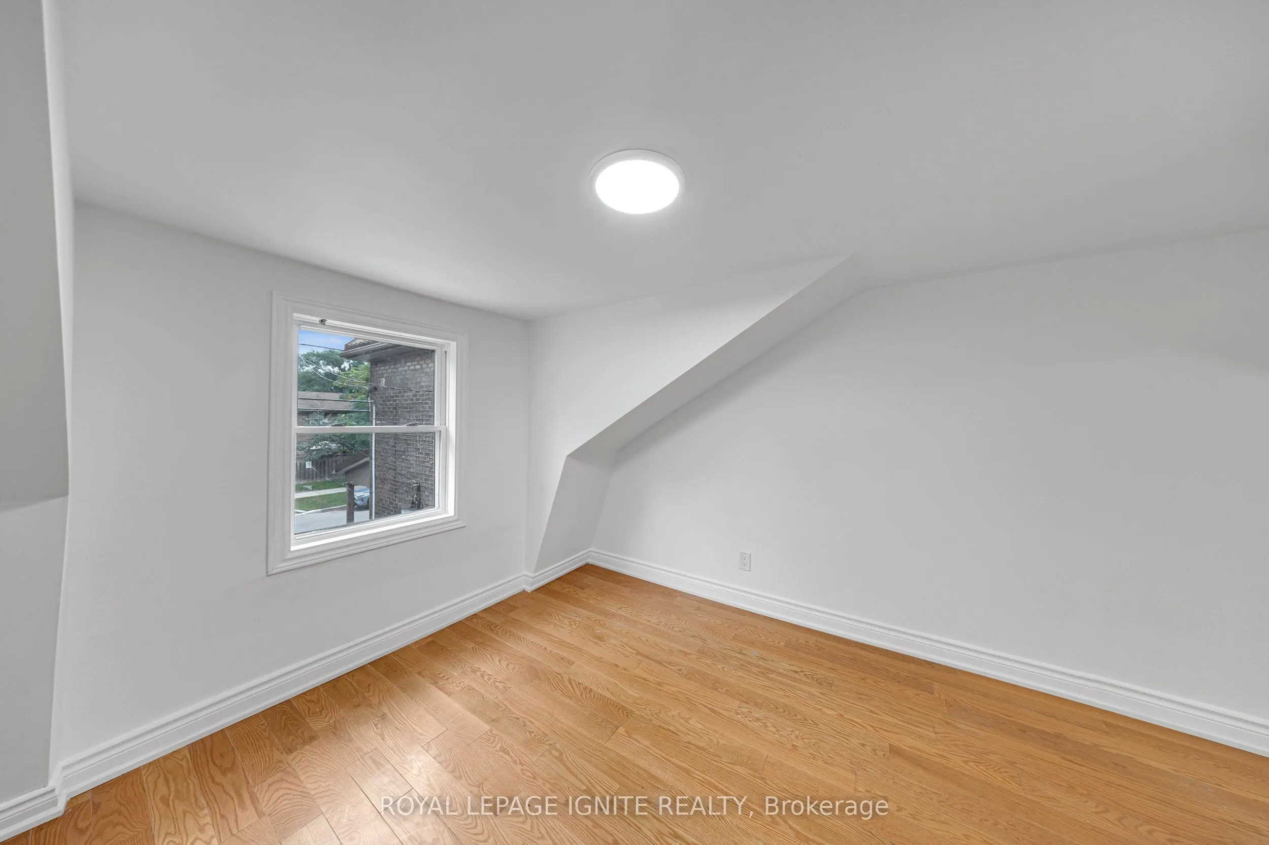 148 Barrington Avenue