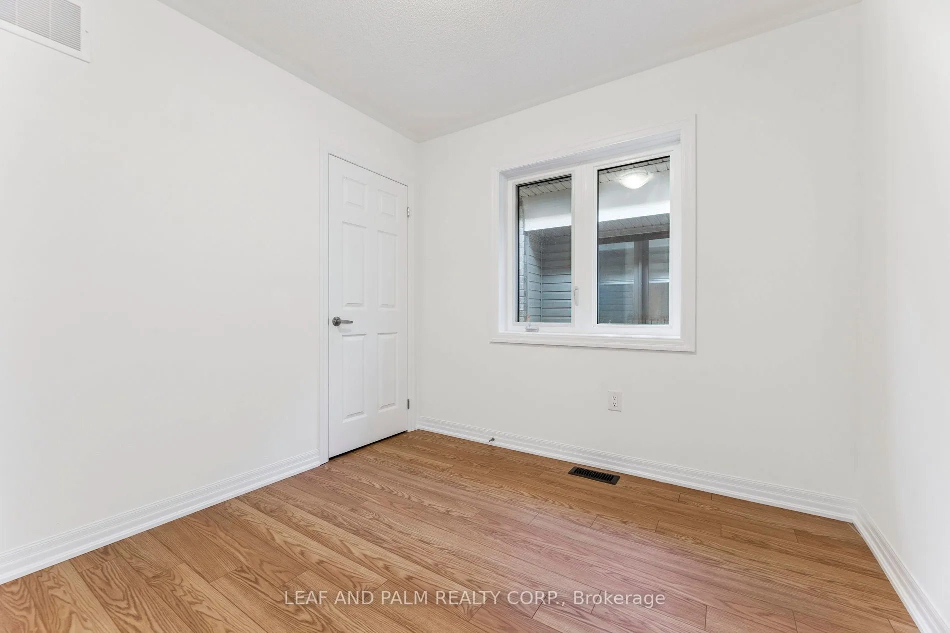 35 Ed Ewert Avenue