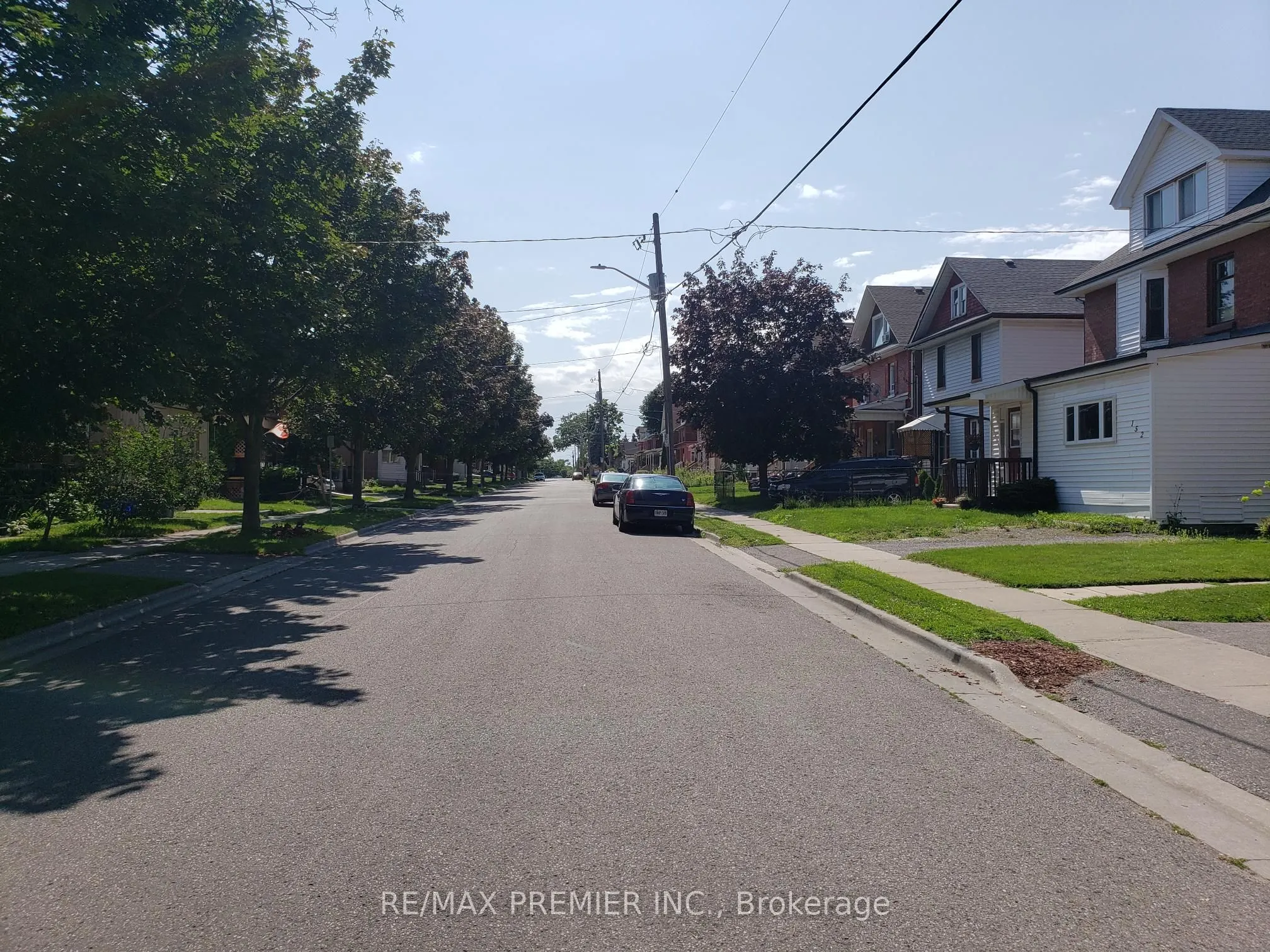 152 Elgin Street E