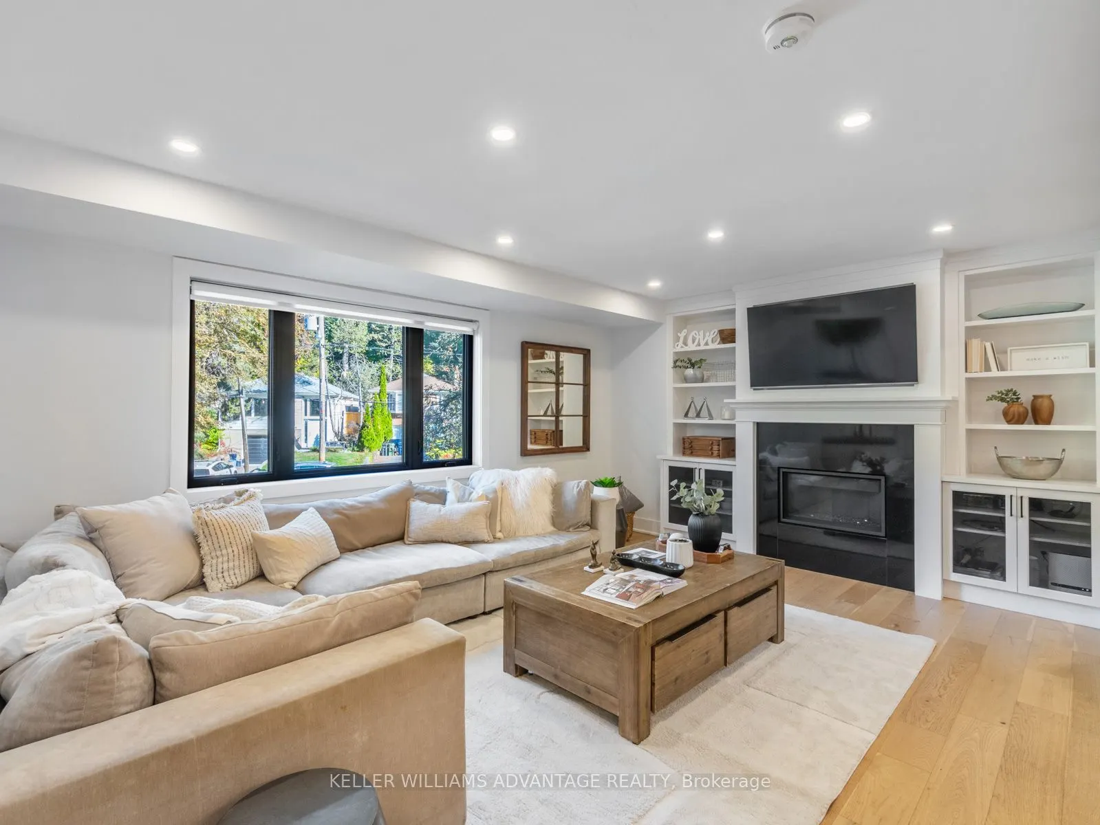 93 Glen Davis Crescent