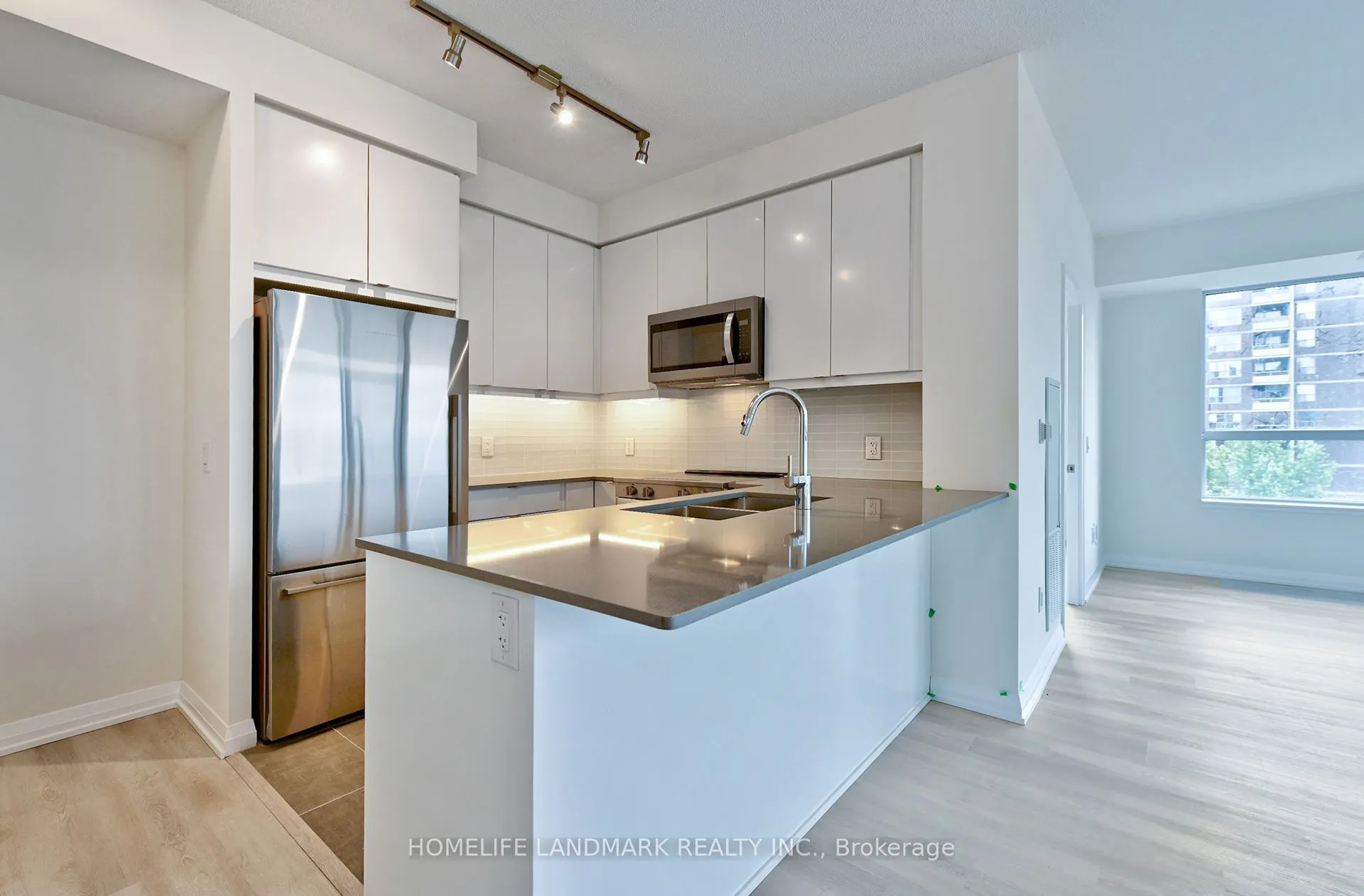 3270 Sheppard Avenue E, #824