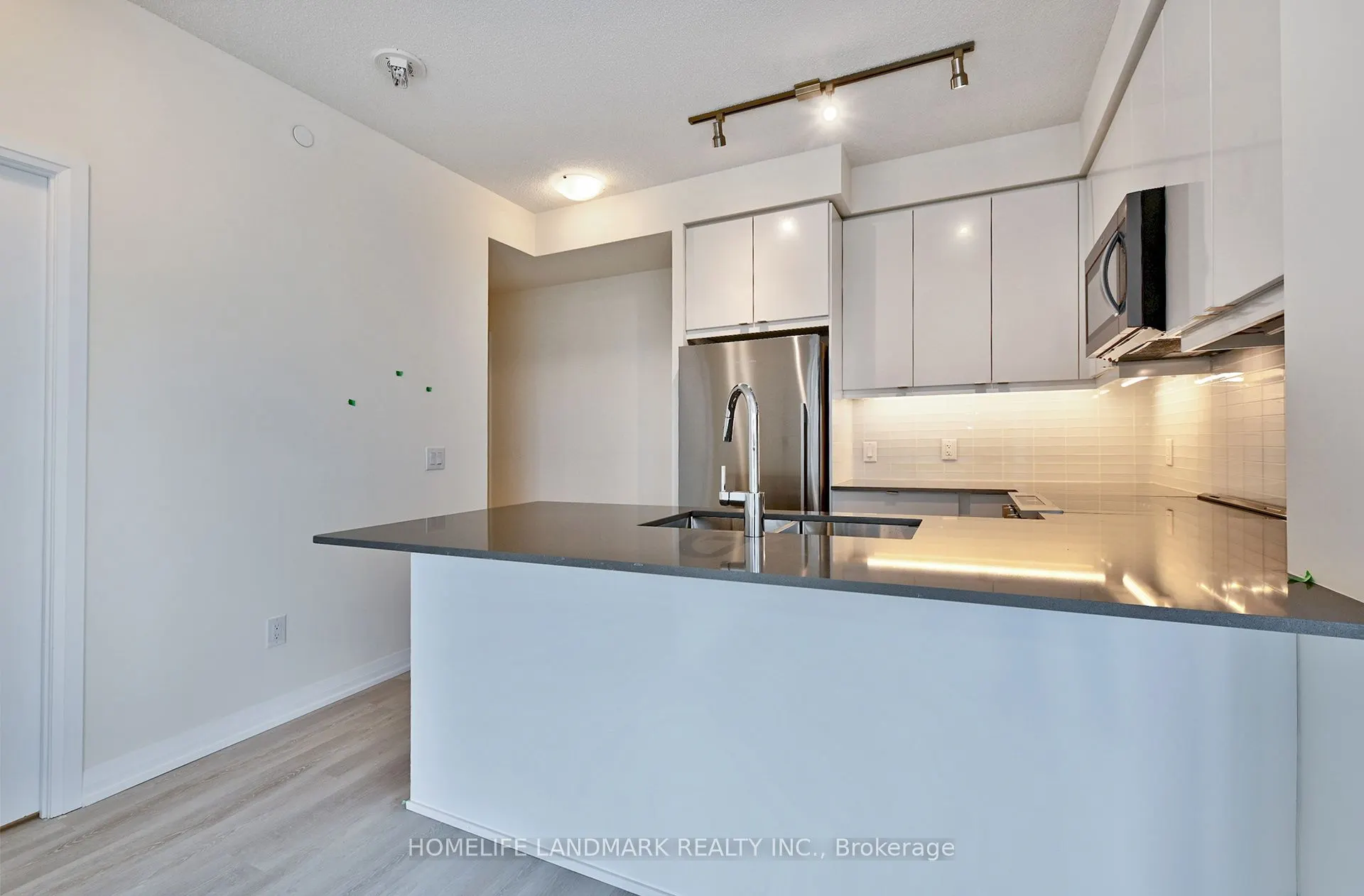 3270 Sheppard Avenue E, #824