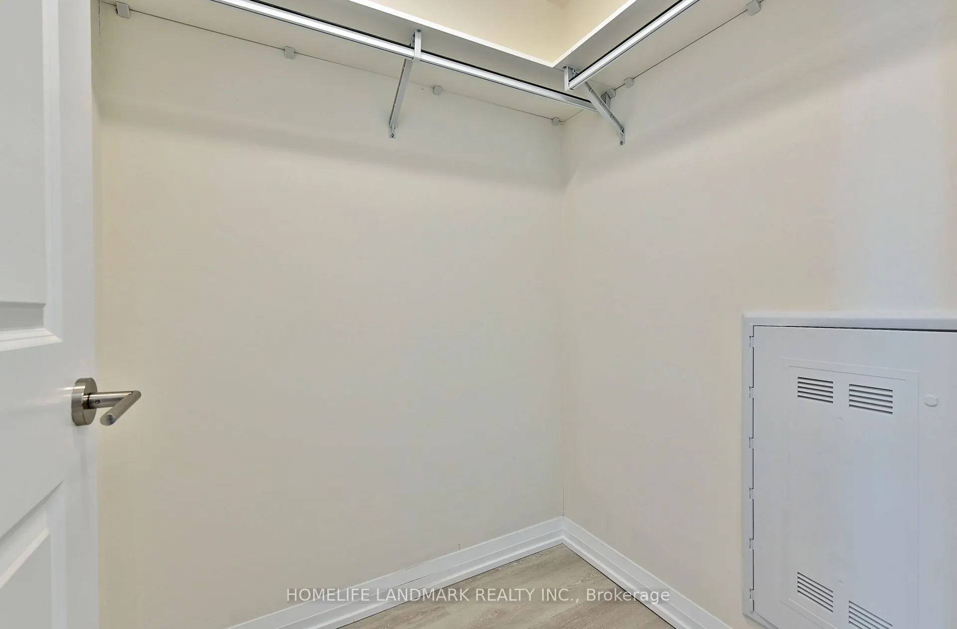 3270 Sheppard Avenue E, #824